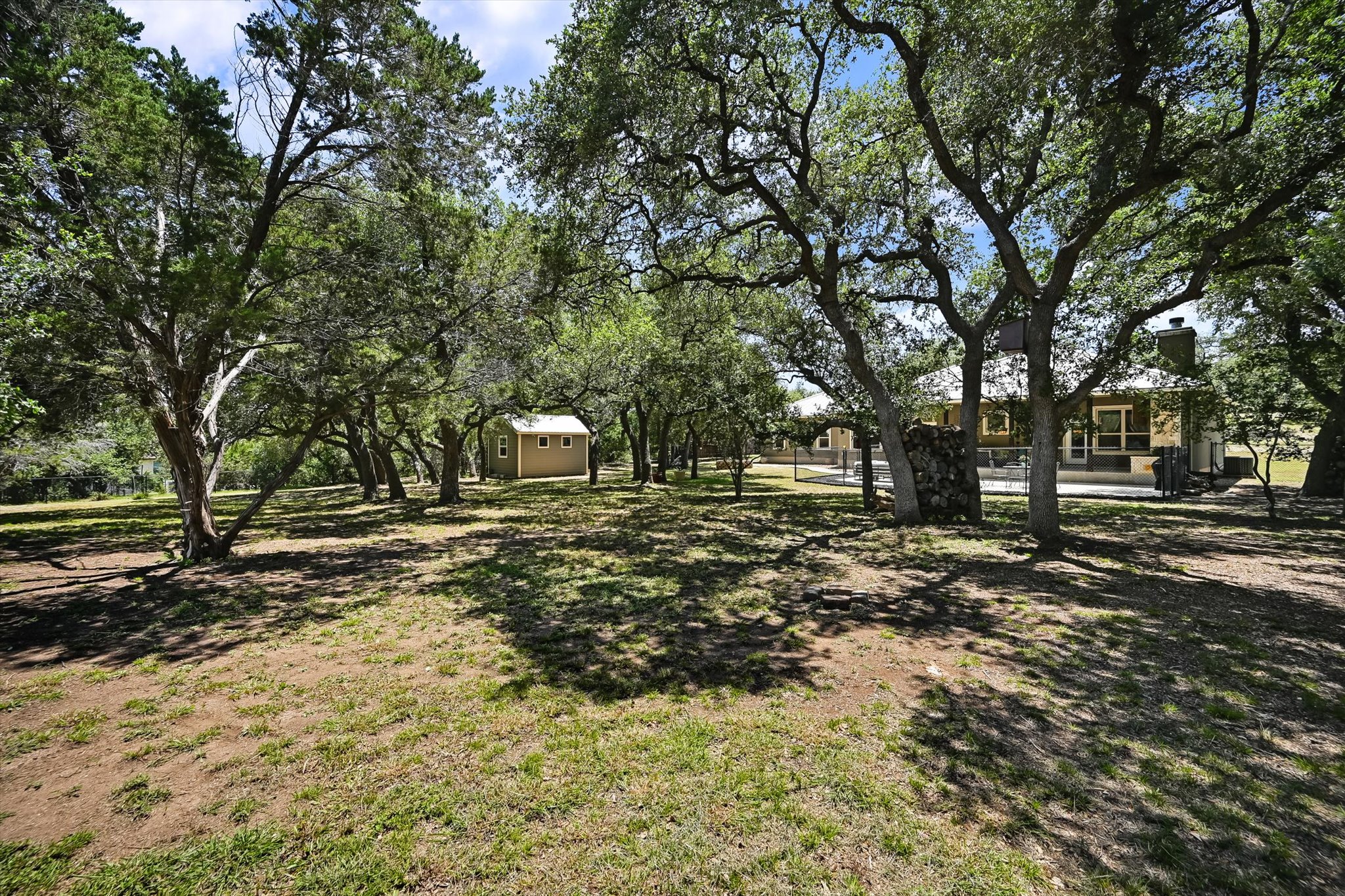 main property photo 23