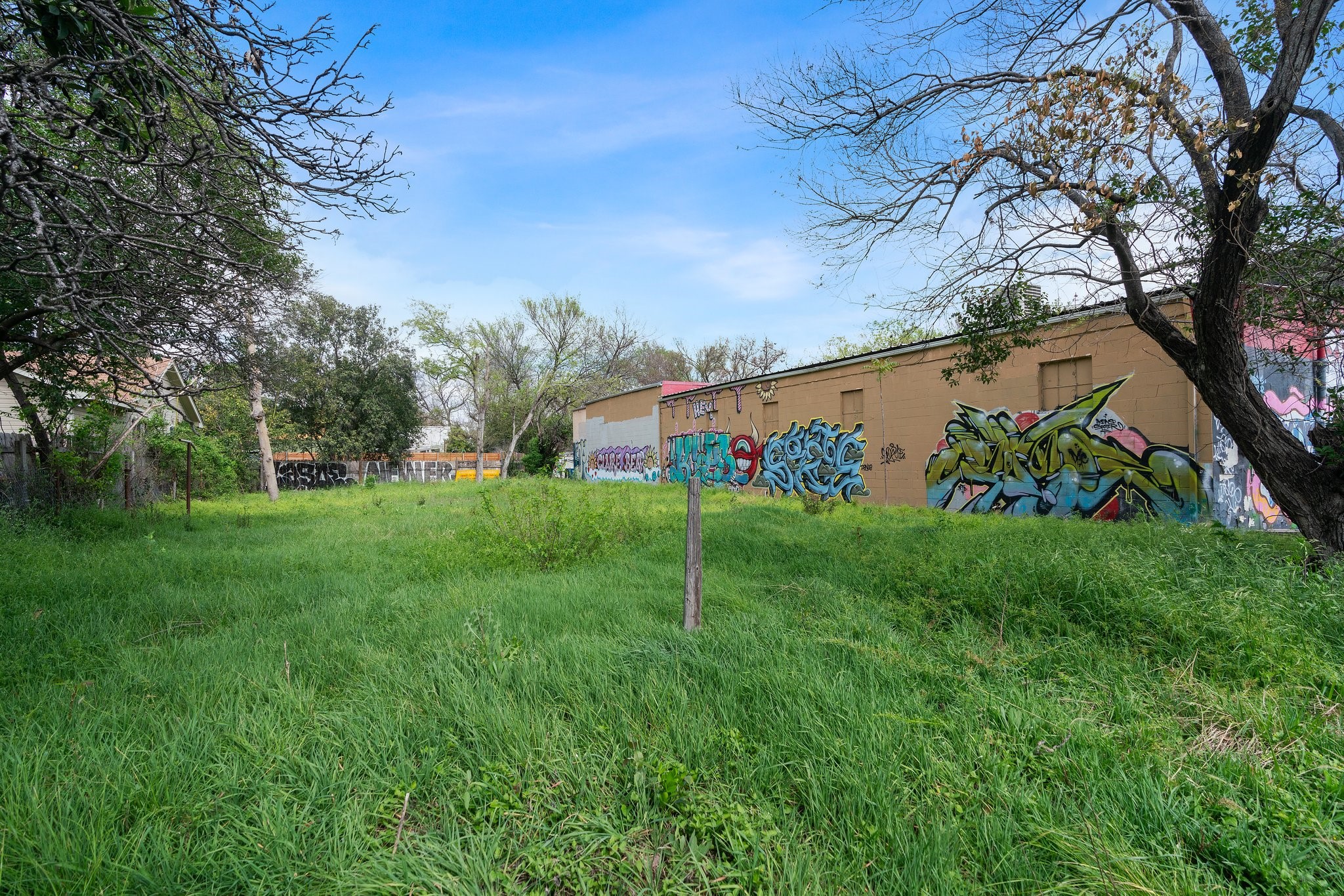main property photo 14