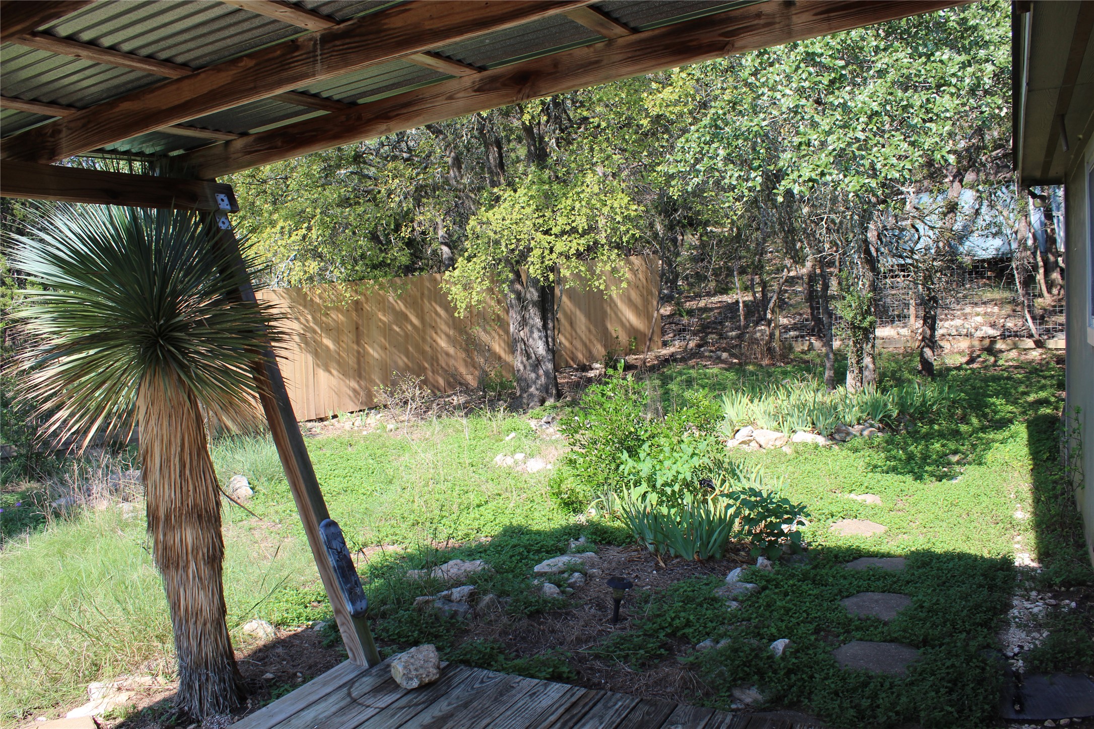 main property photo 9