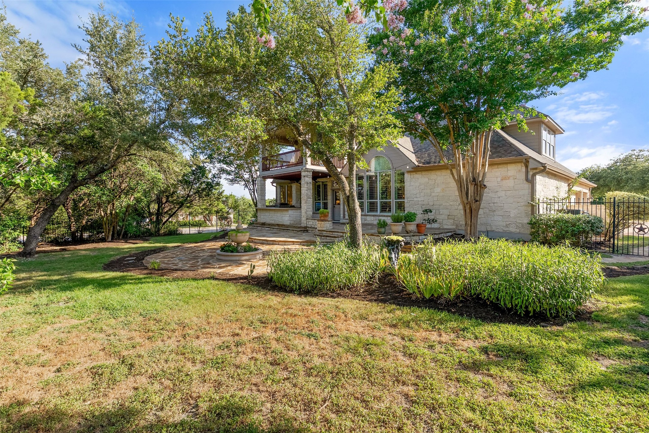 main property photo 35