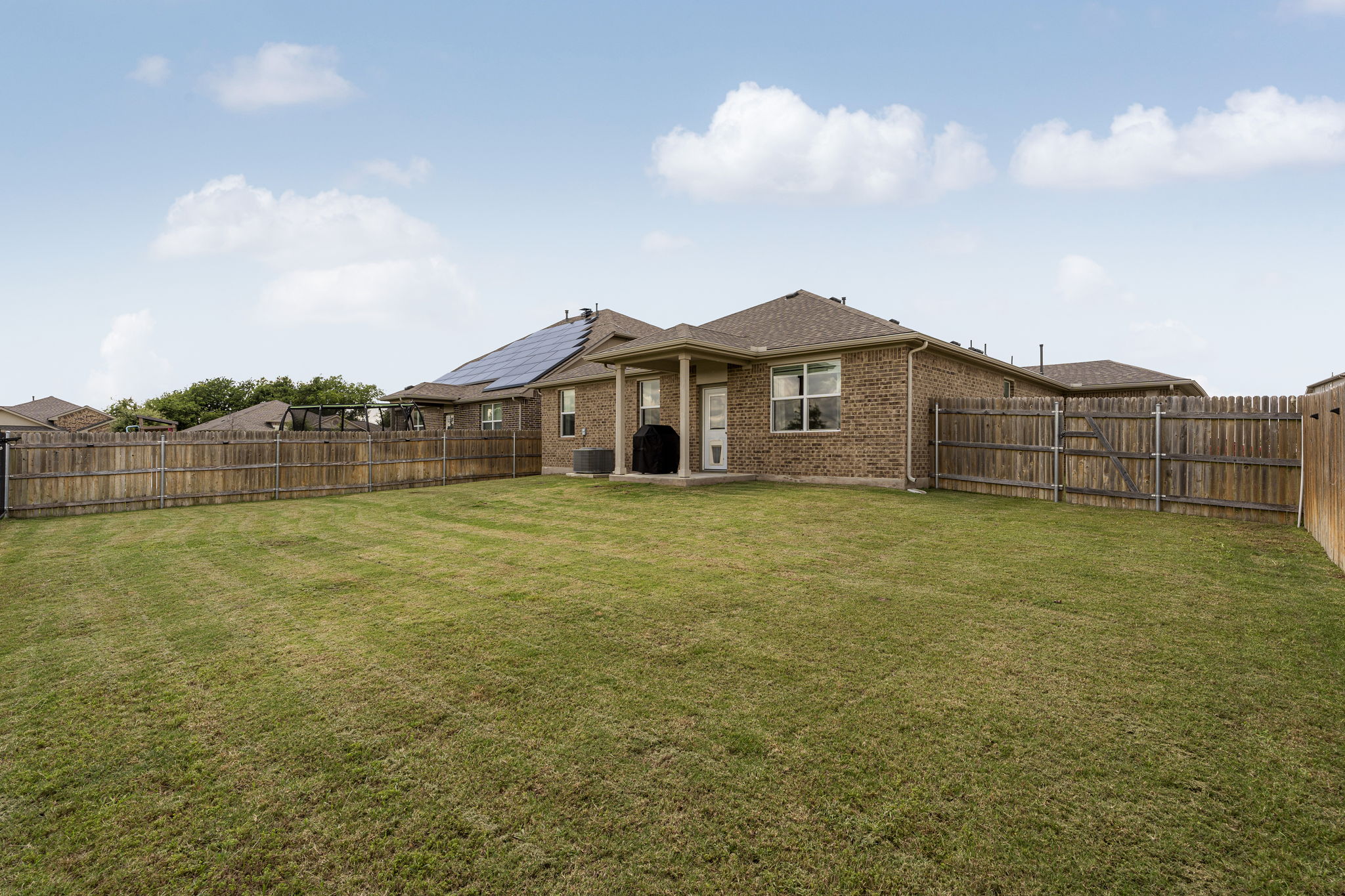 main property photo 20