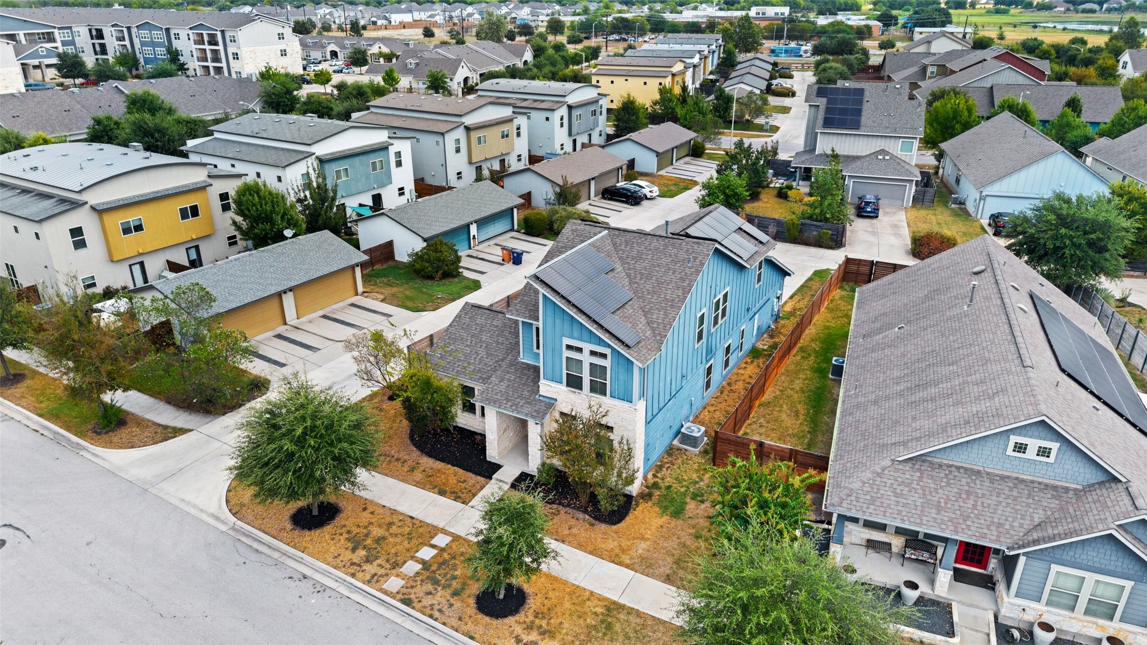 main property photo 37