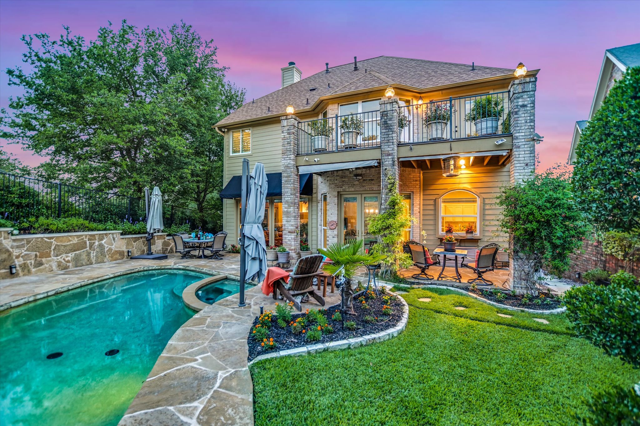 main property photo 30