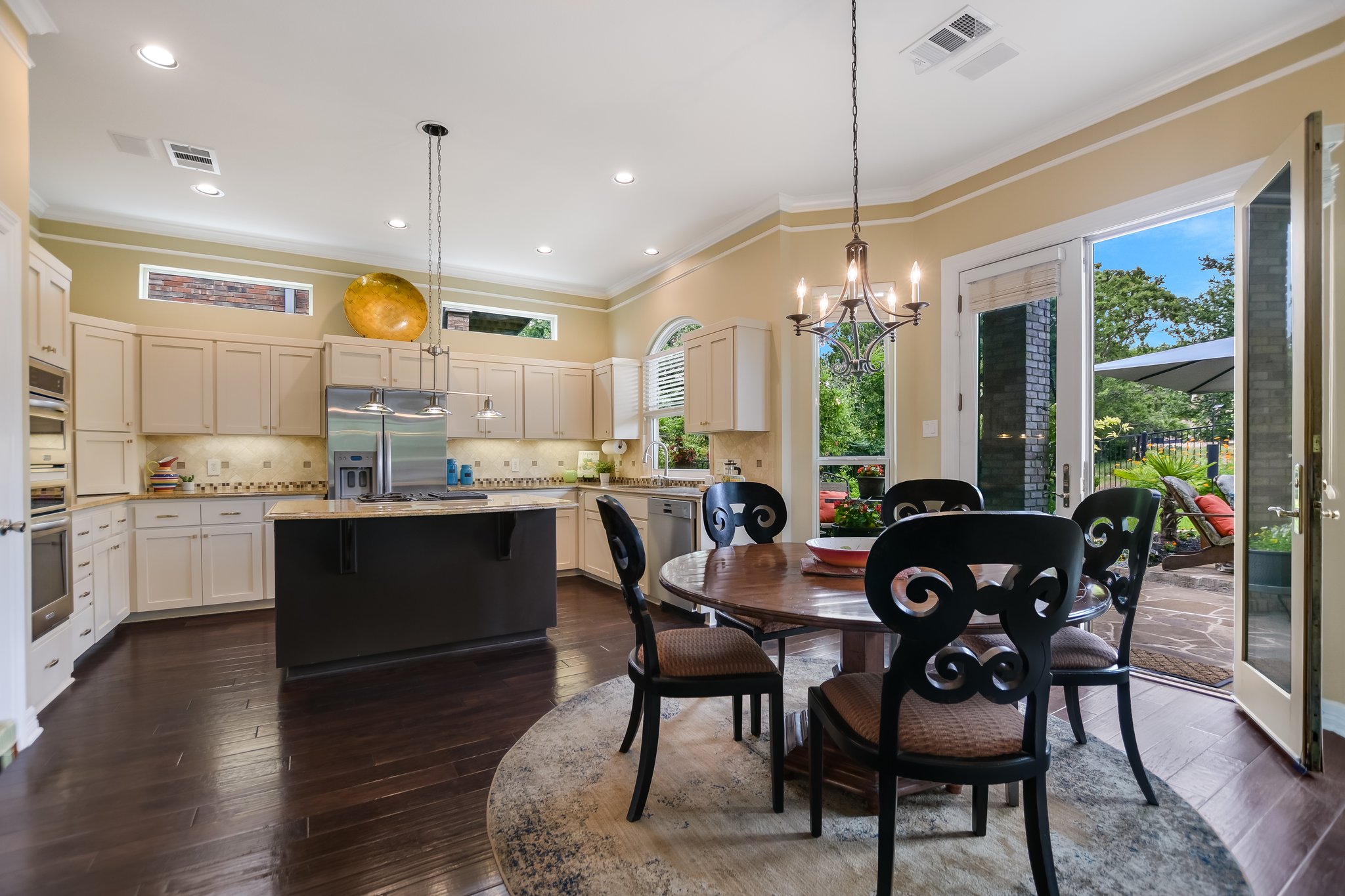 main property photo 8