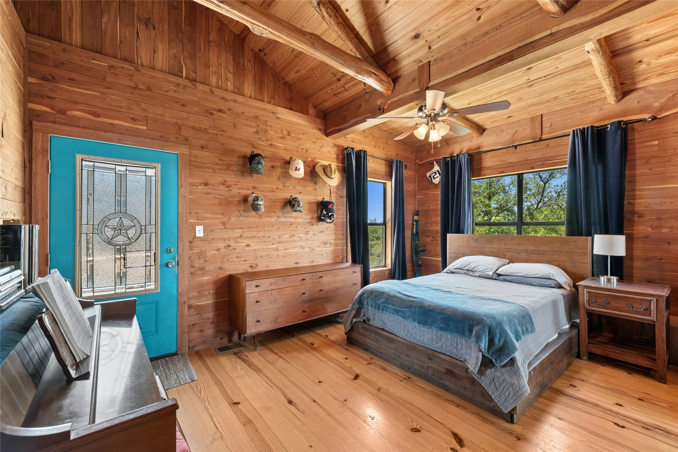 main property photo 21