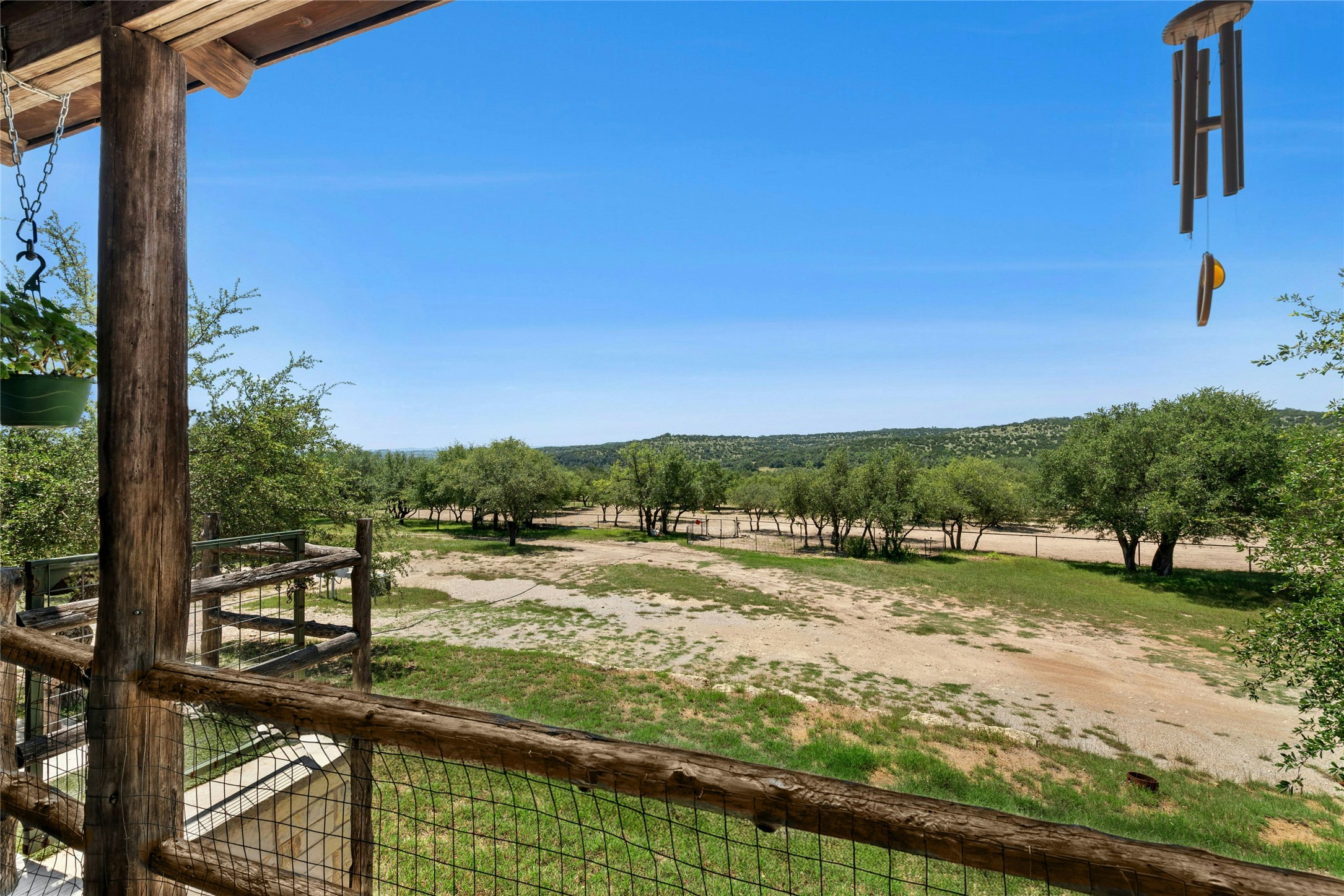 main property photo 6