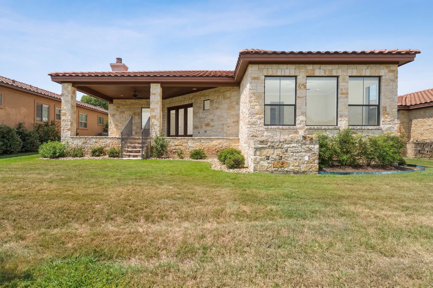 main property photo 22