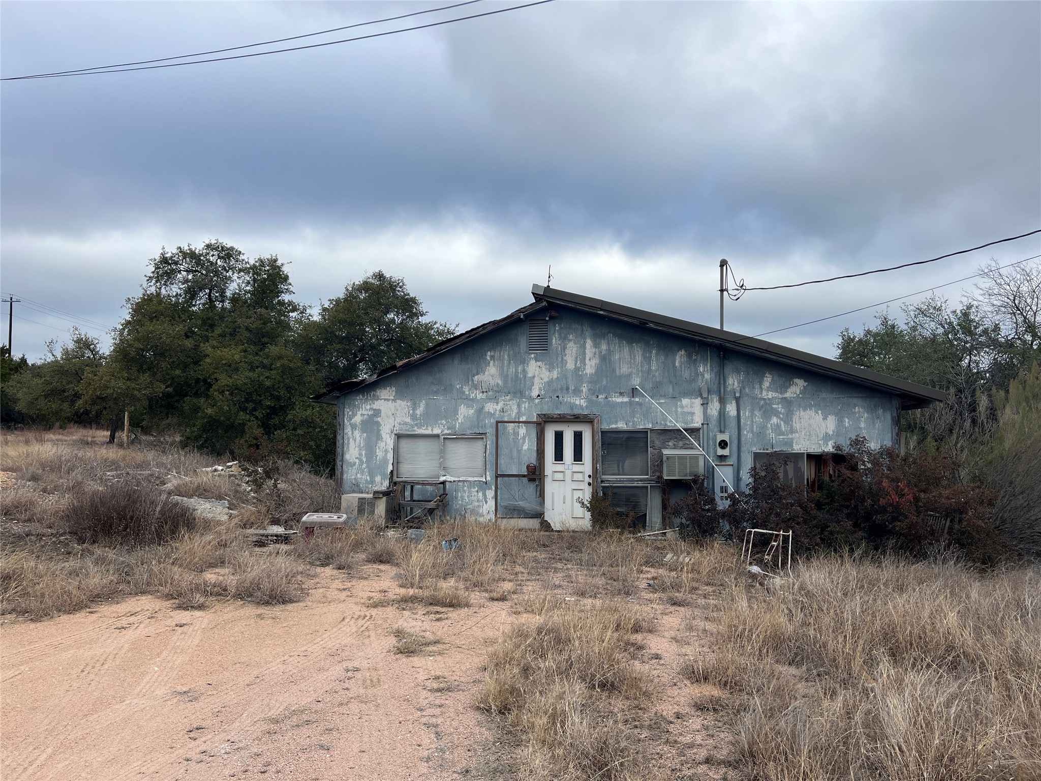 main property photo 23