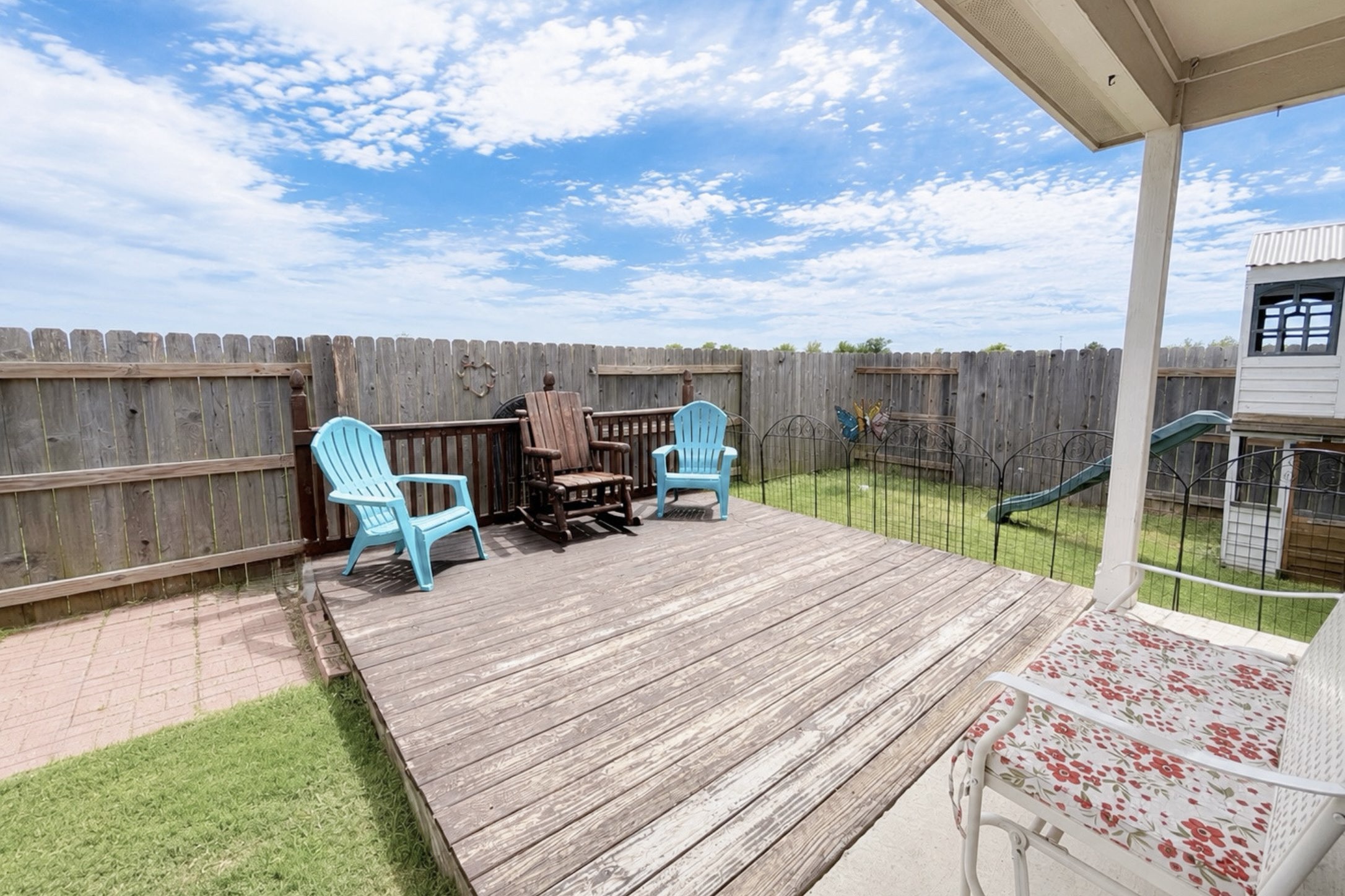 main property photo 23