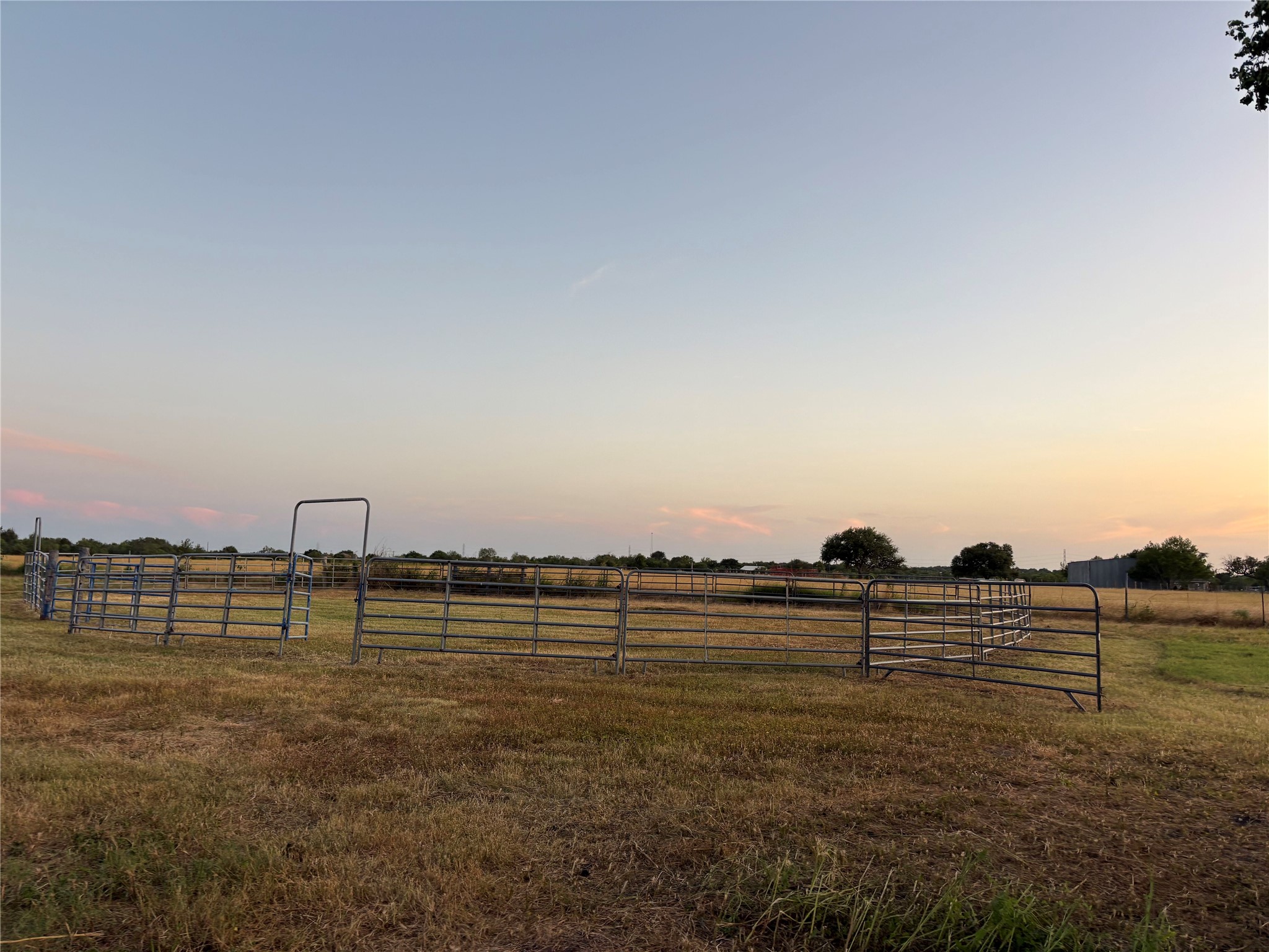 main property photo 25