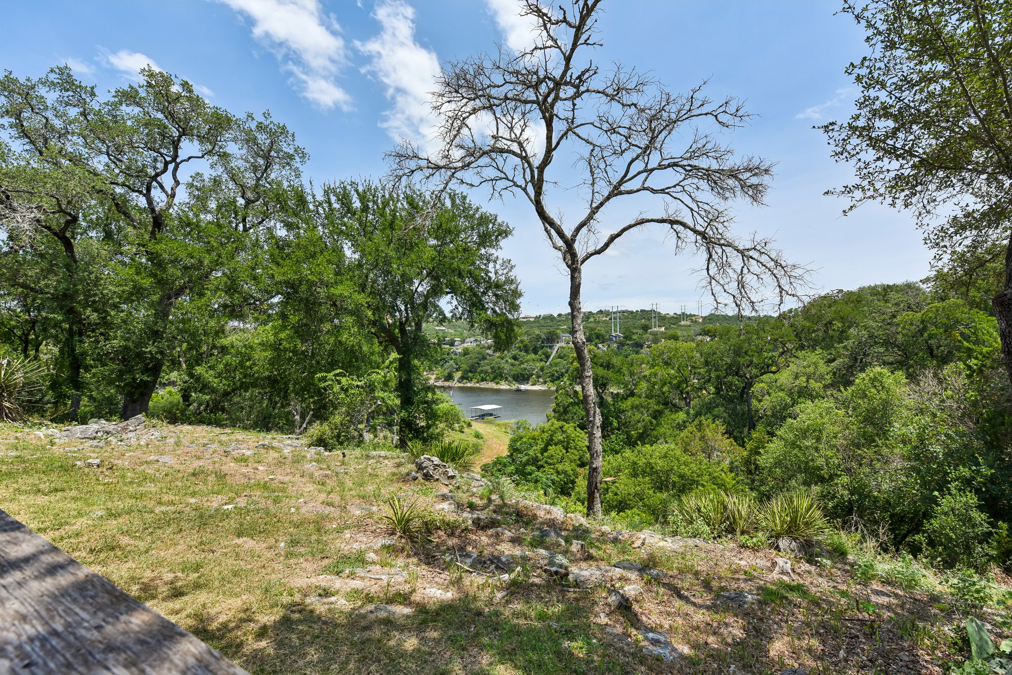 main property photo 27