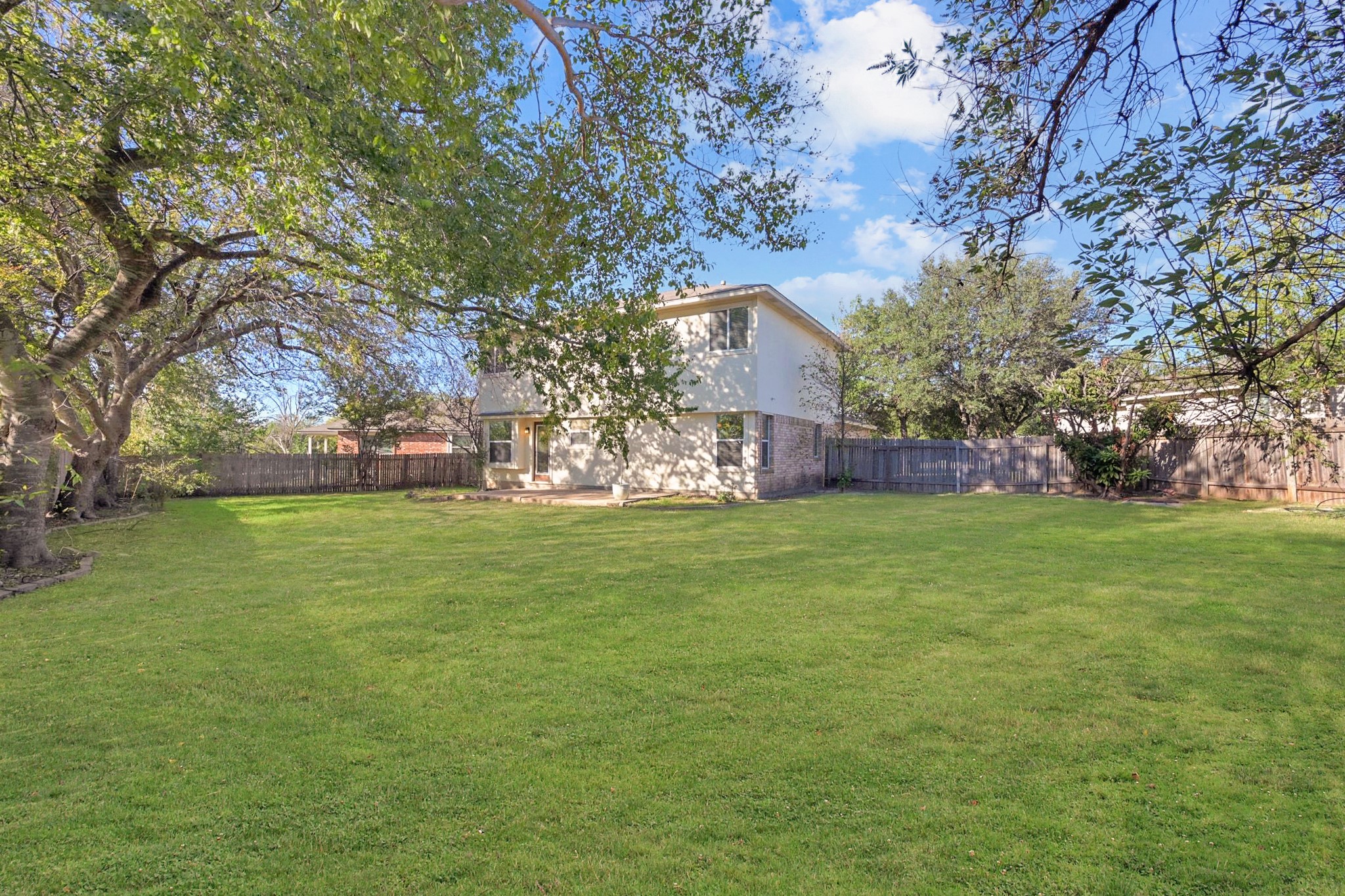 main property photo 22