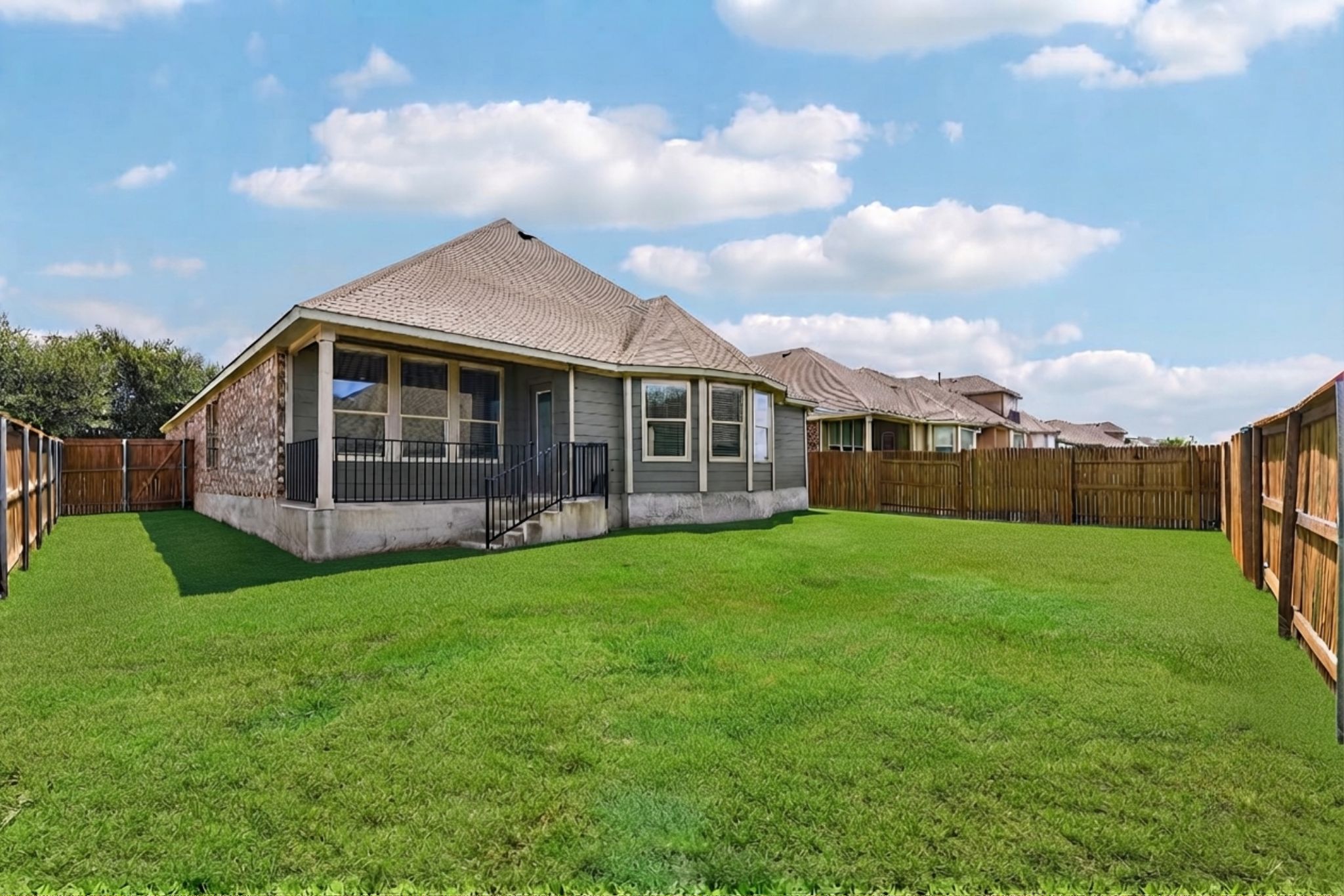 main property photo 15