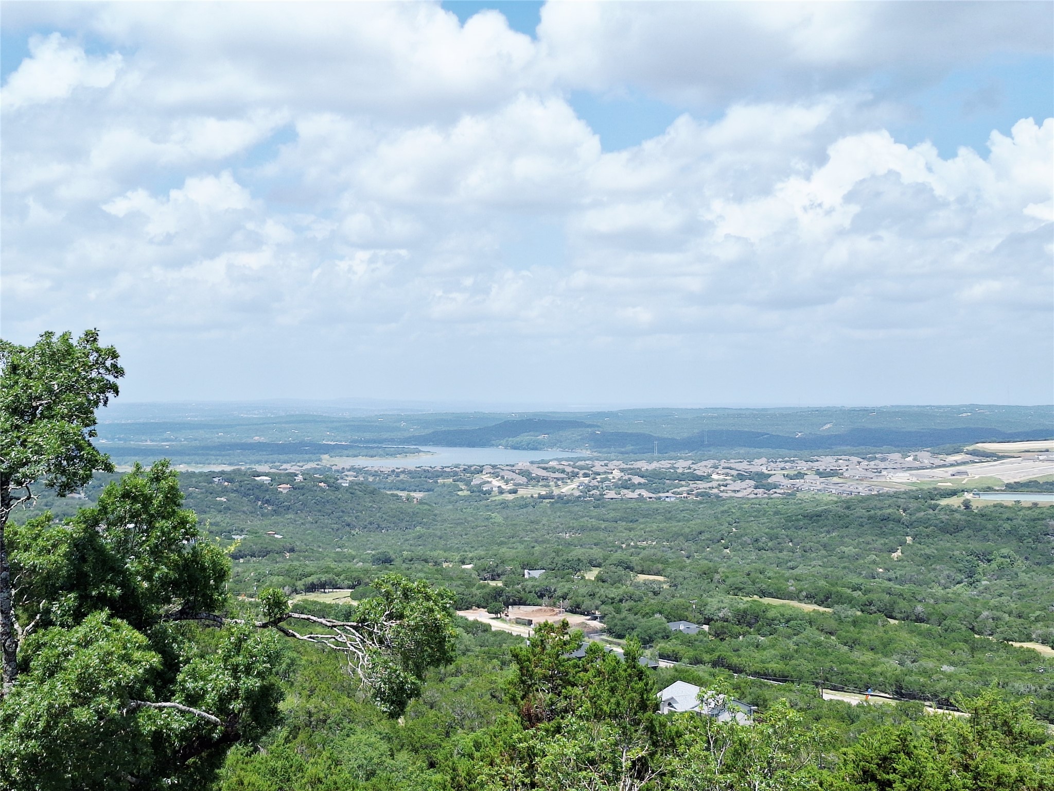 main property photo 28