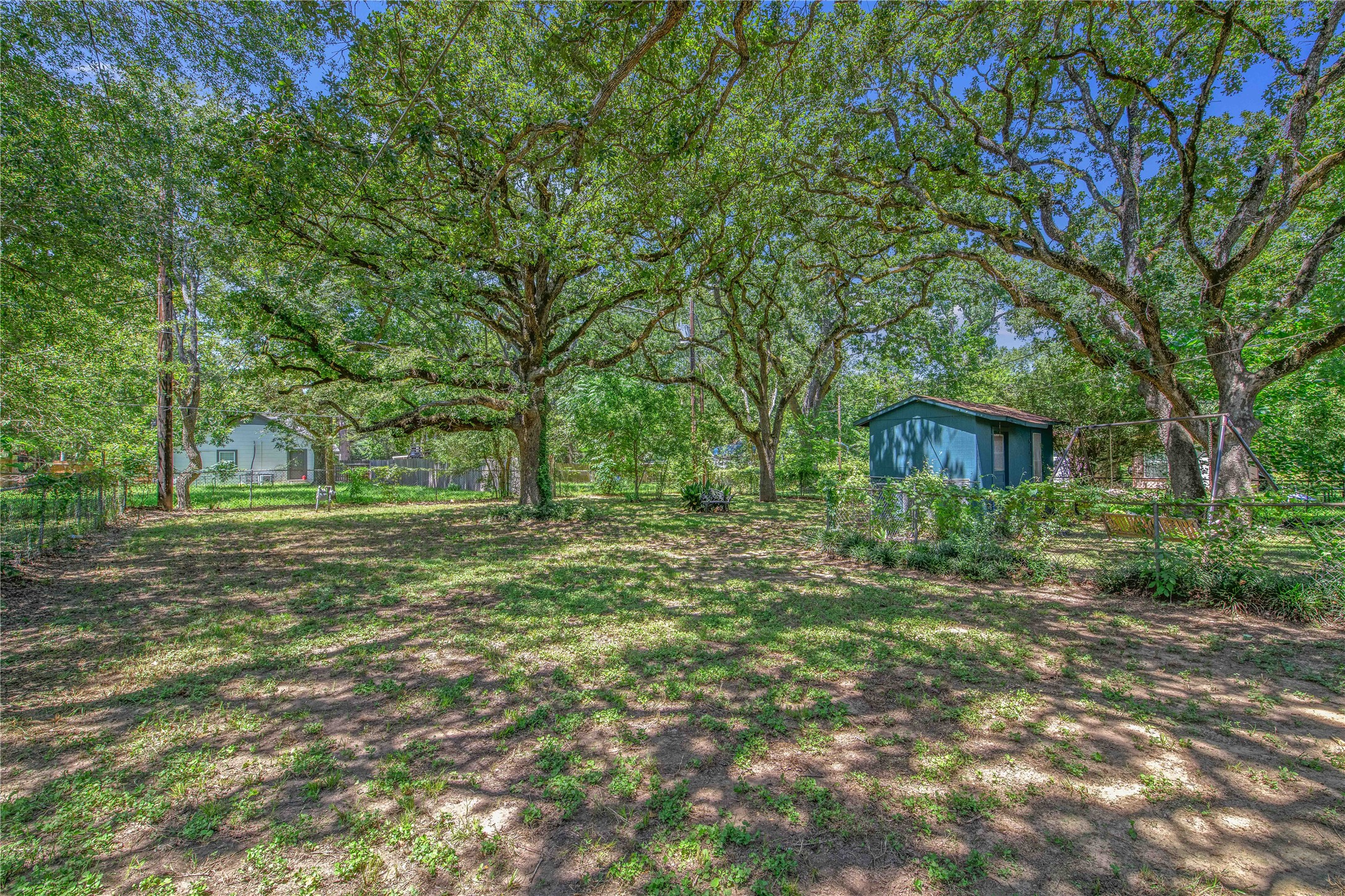 main property photo 24