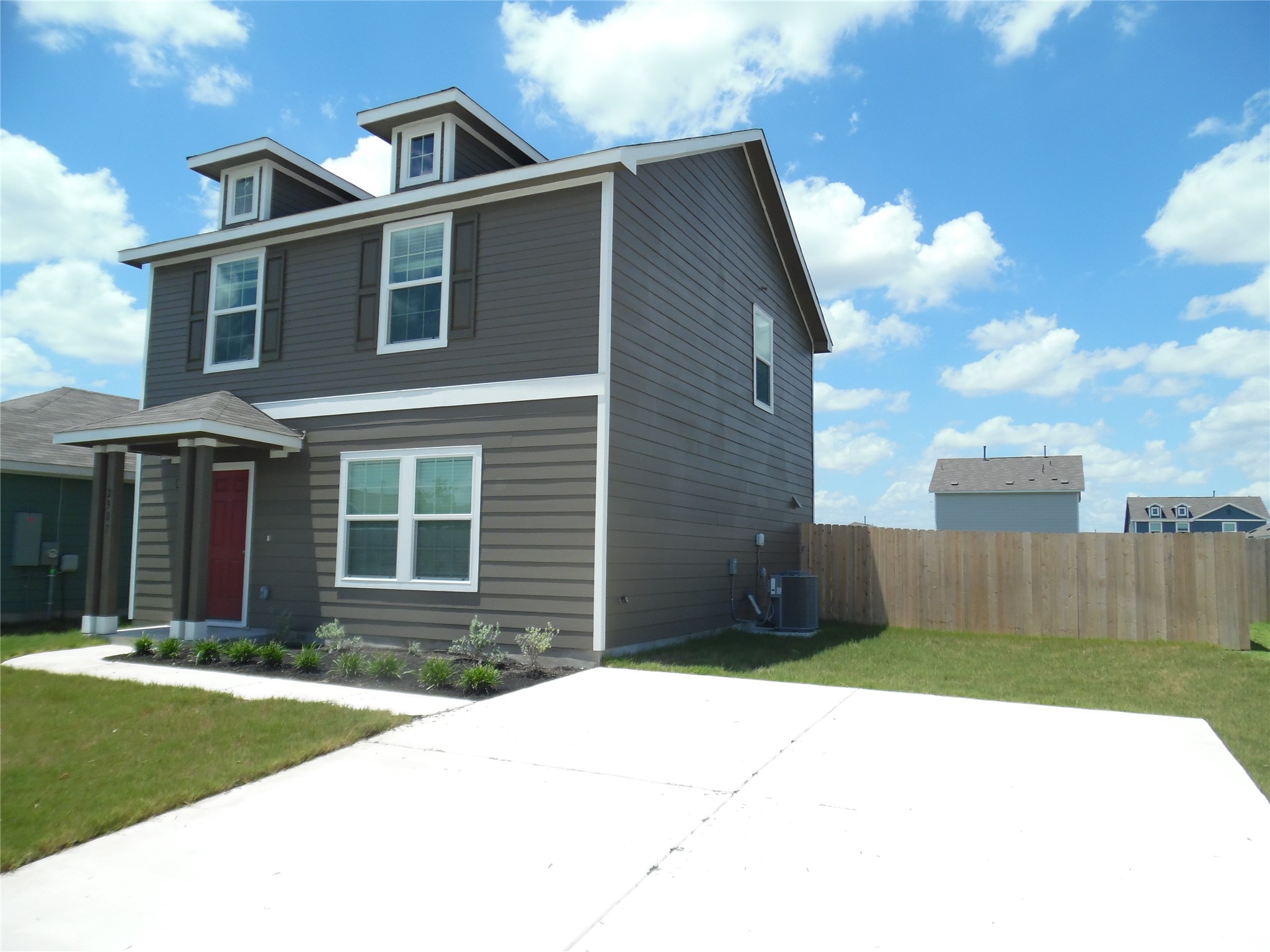 main property photo 1