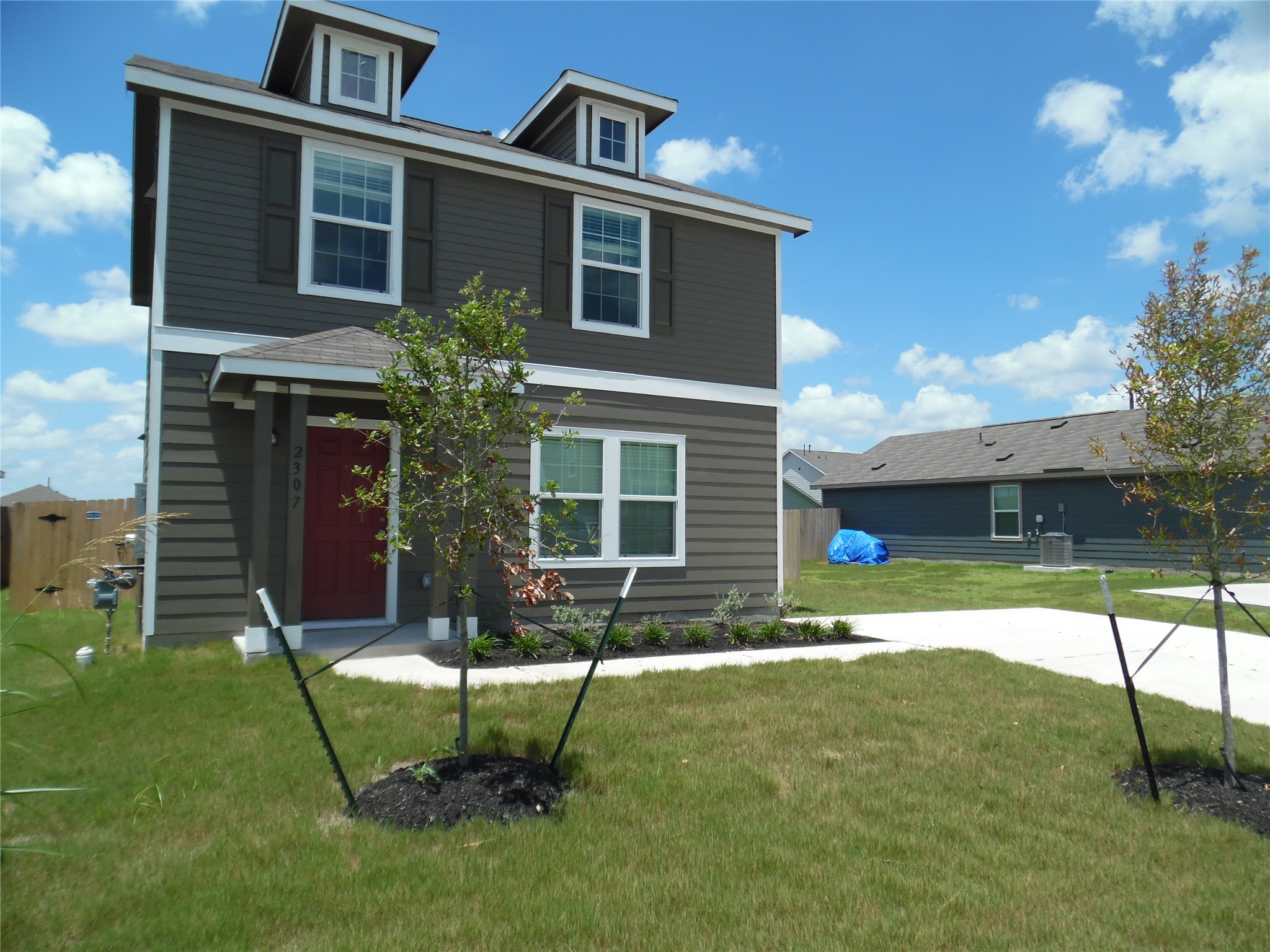main property photo 2