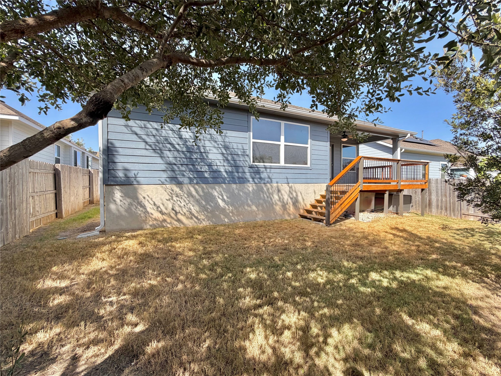 main property photo 31