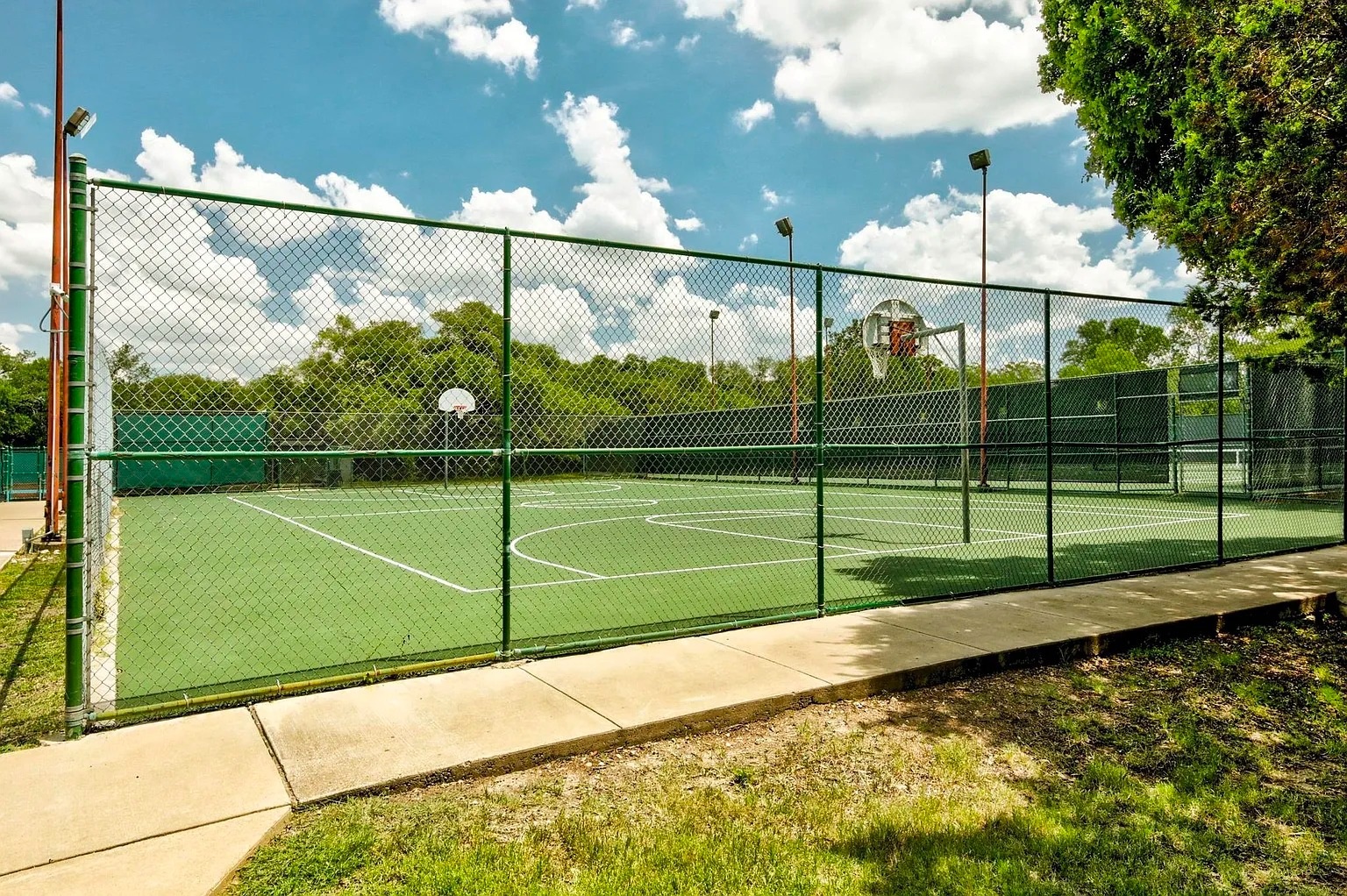 main property photo 30