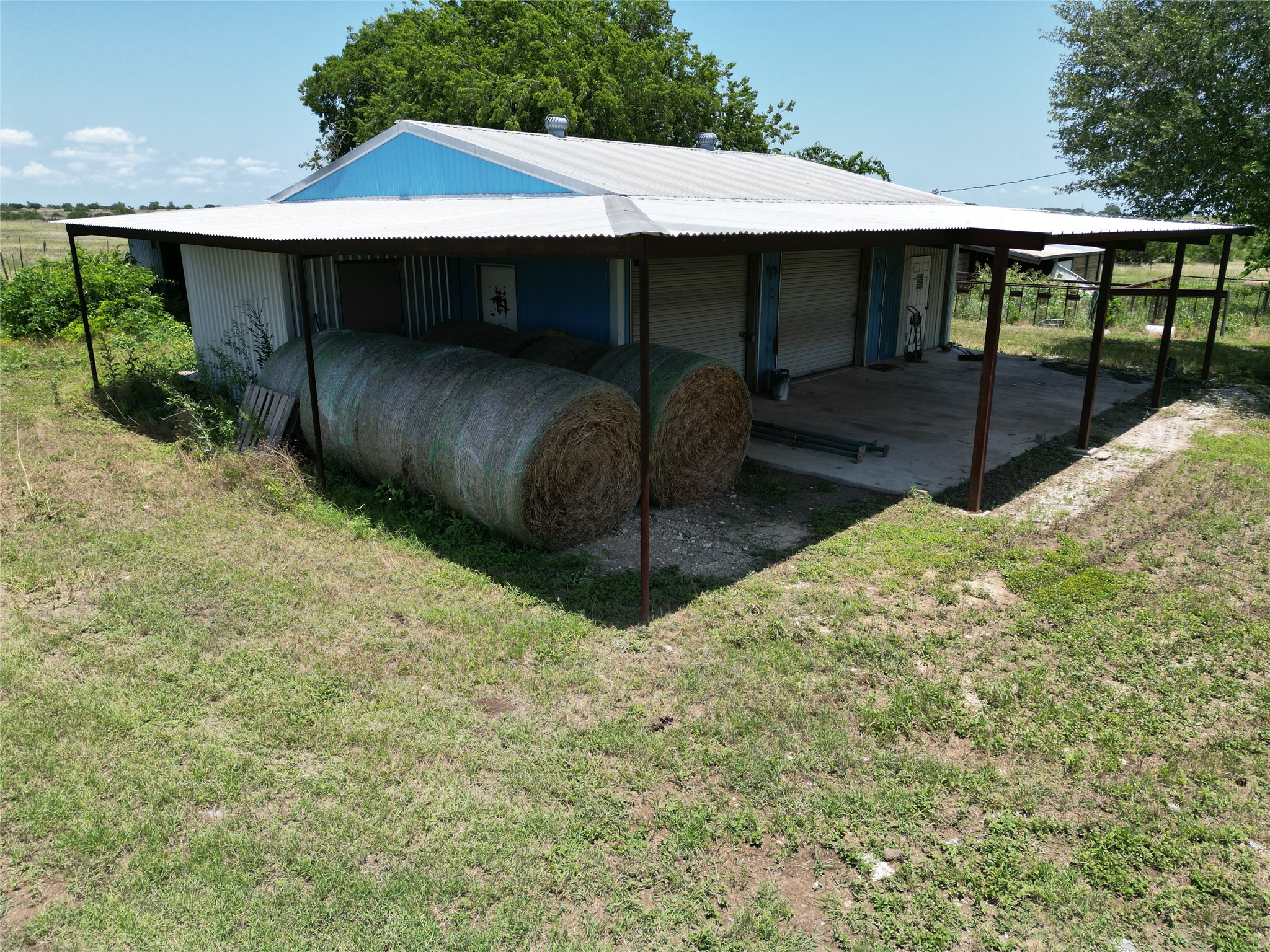 main property photo 8
