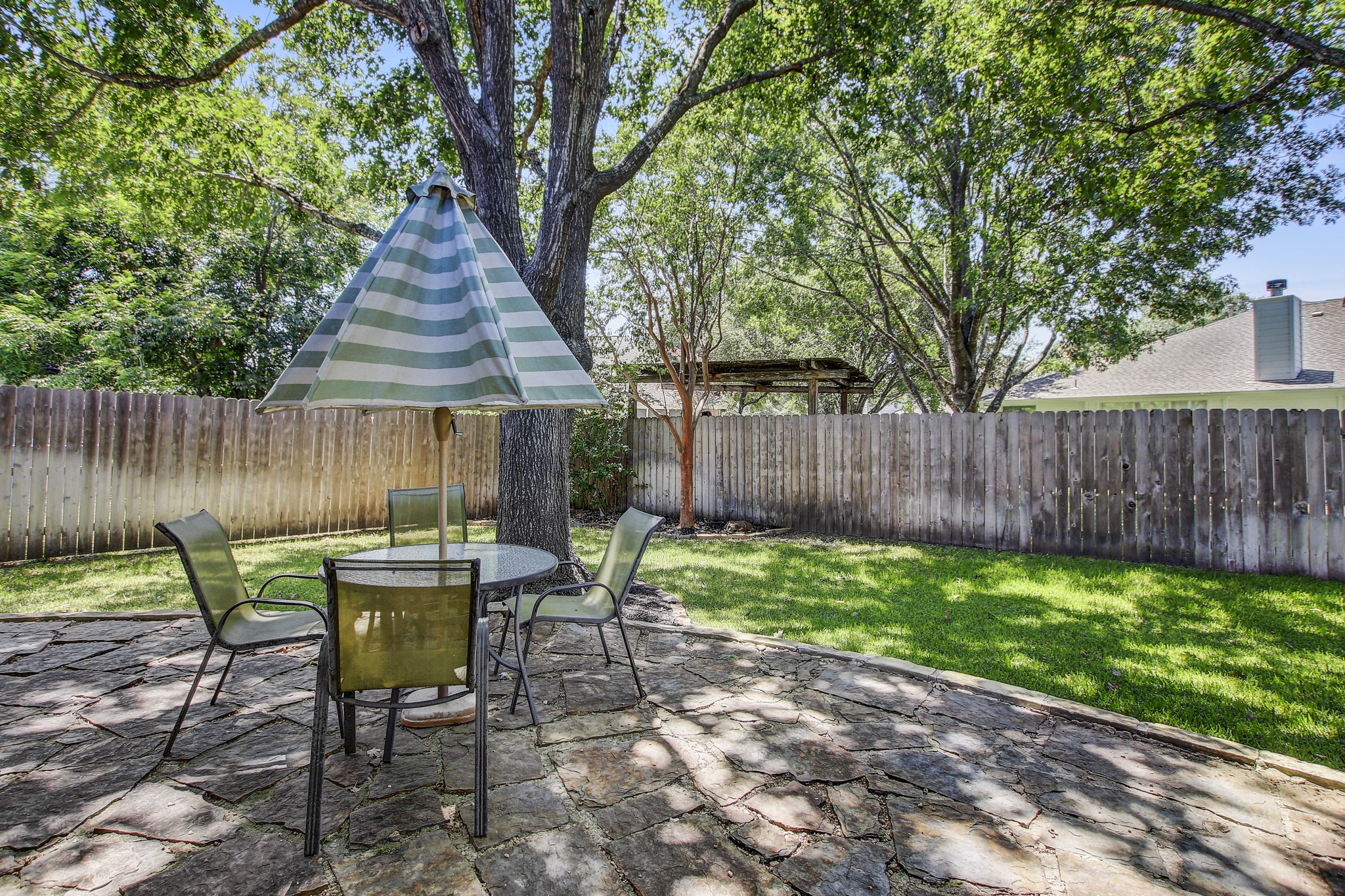 main property photo 32