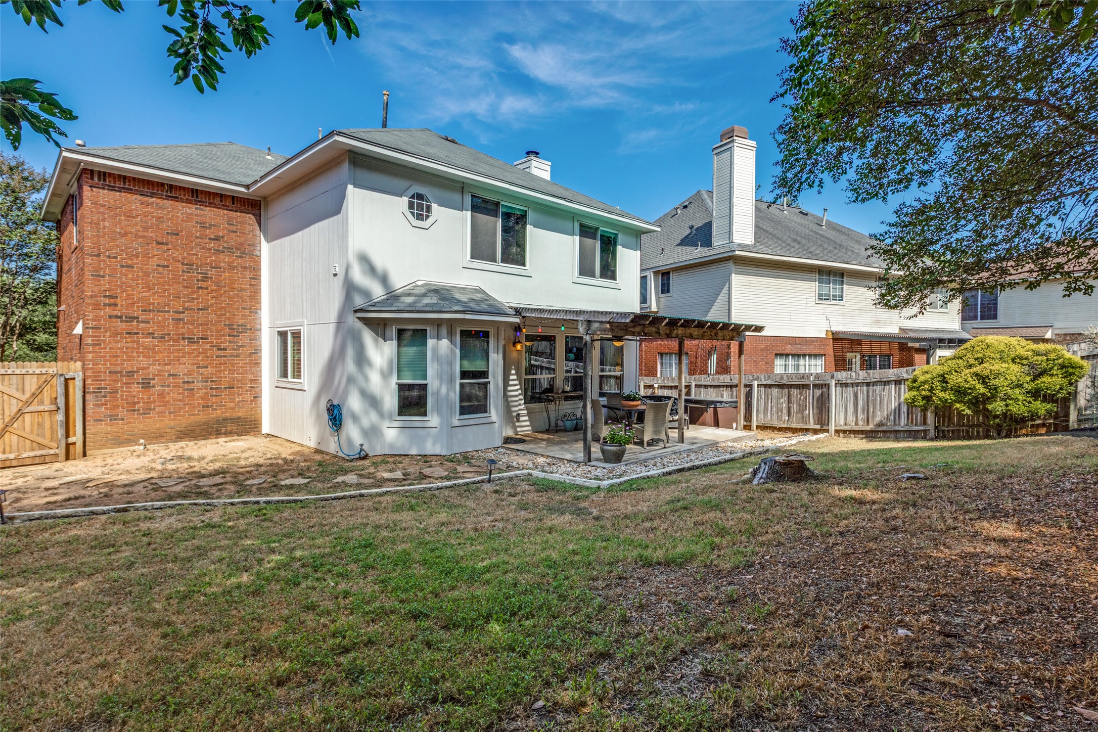 main property photo 19
