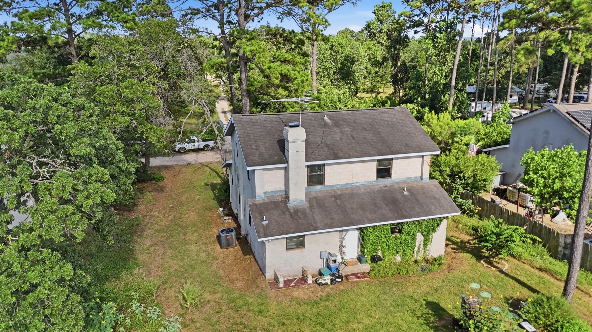 main property photo 29