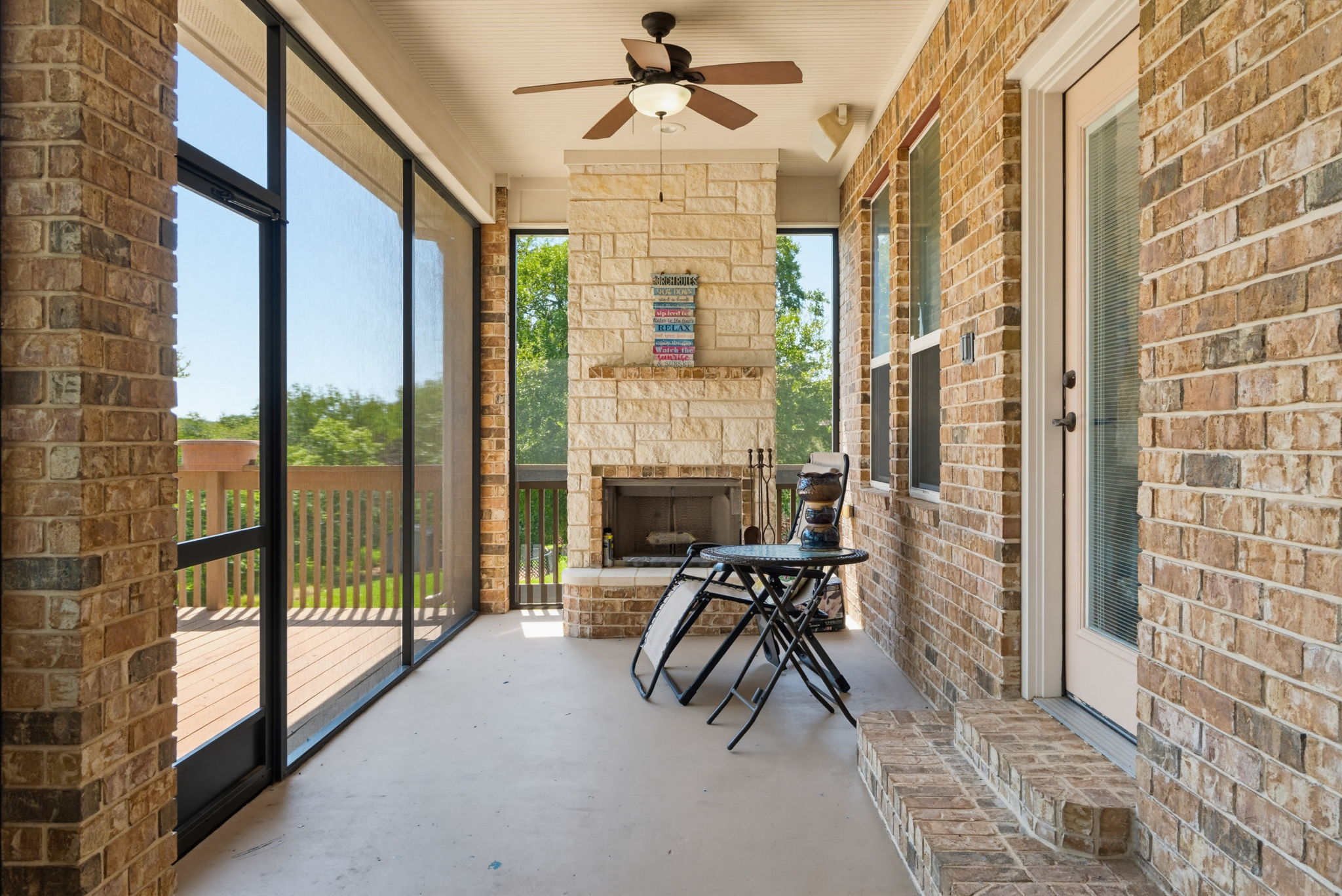 main property photo 25