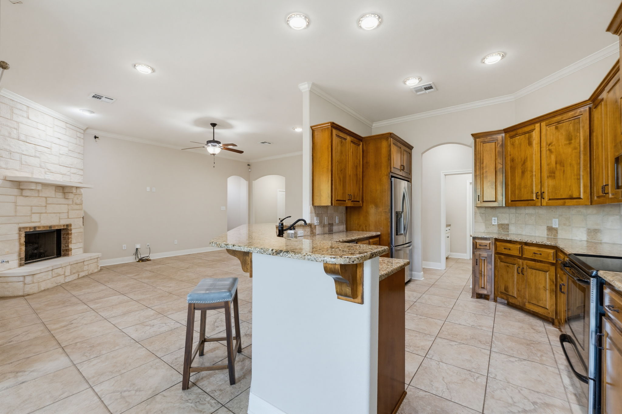 main property photo 6