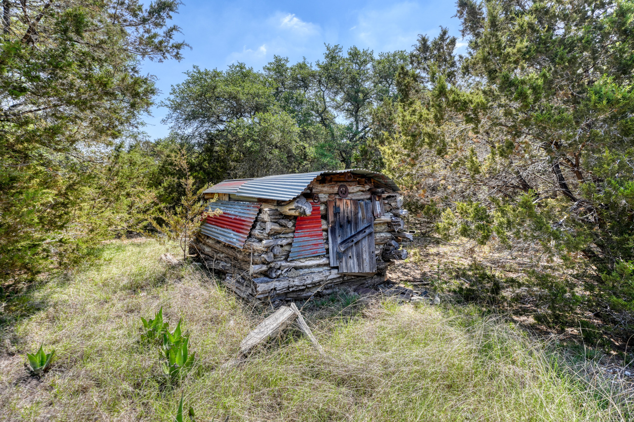 main property photo 15