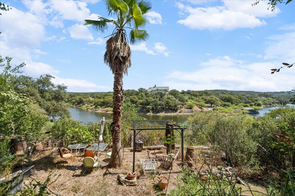 main property photo 22