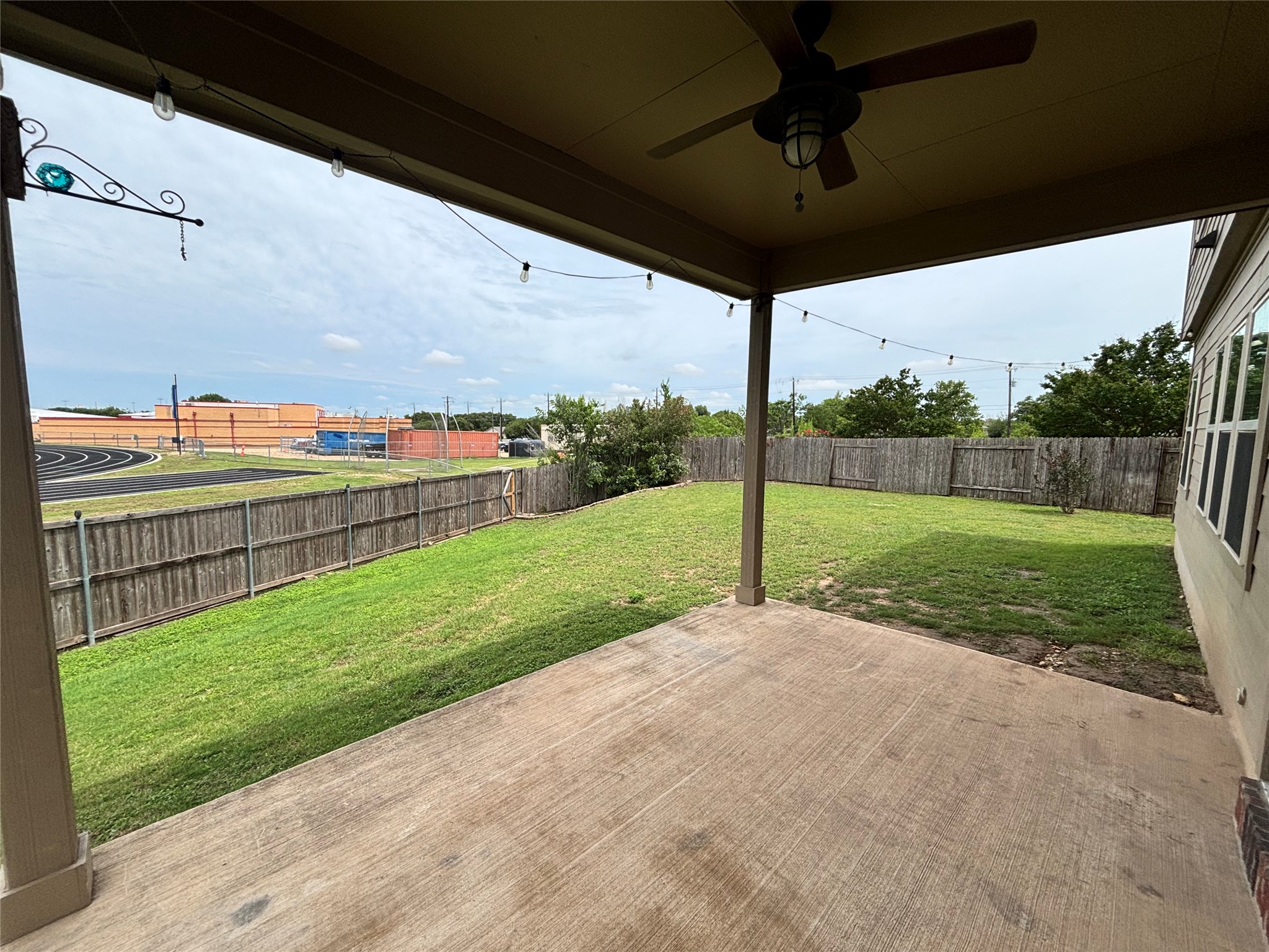 main property photo 17