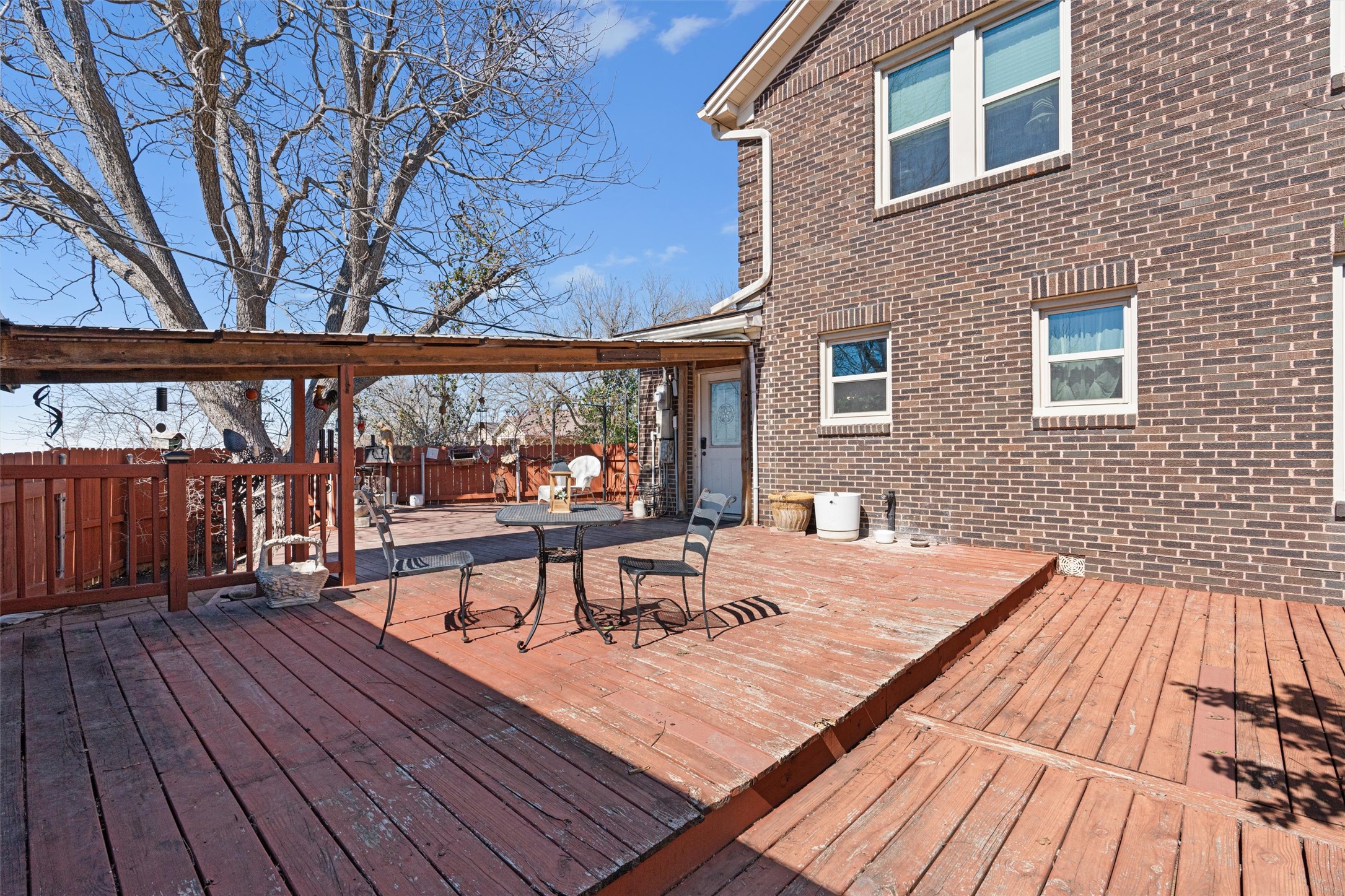 main property photo 30