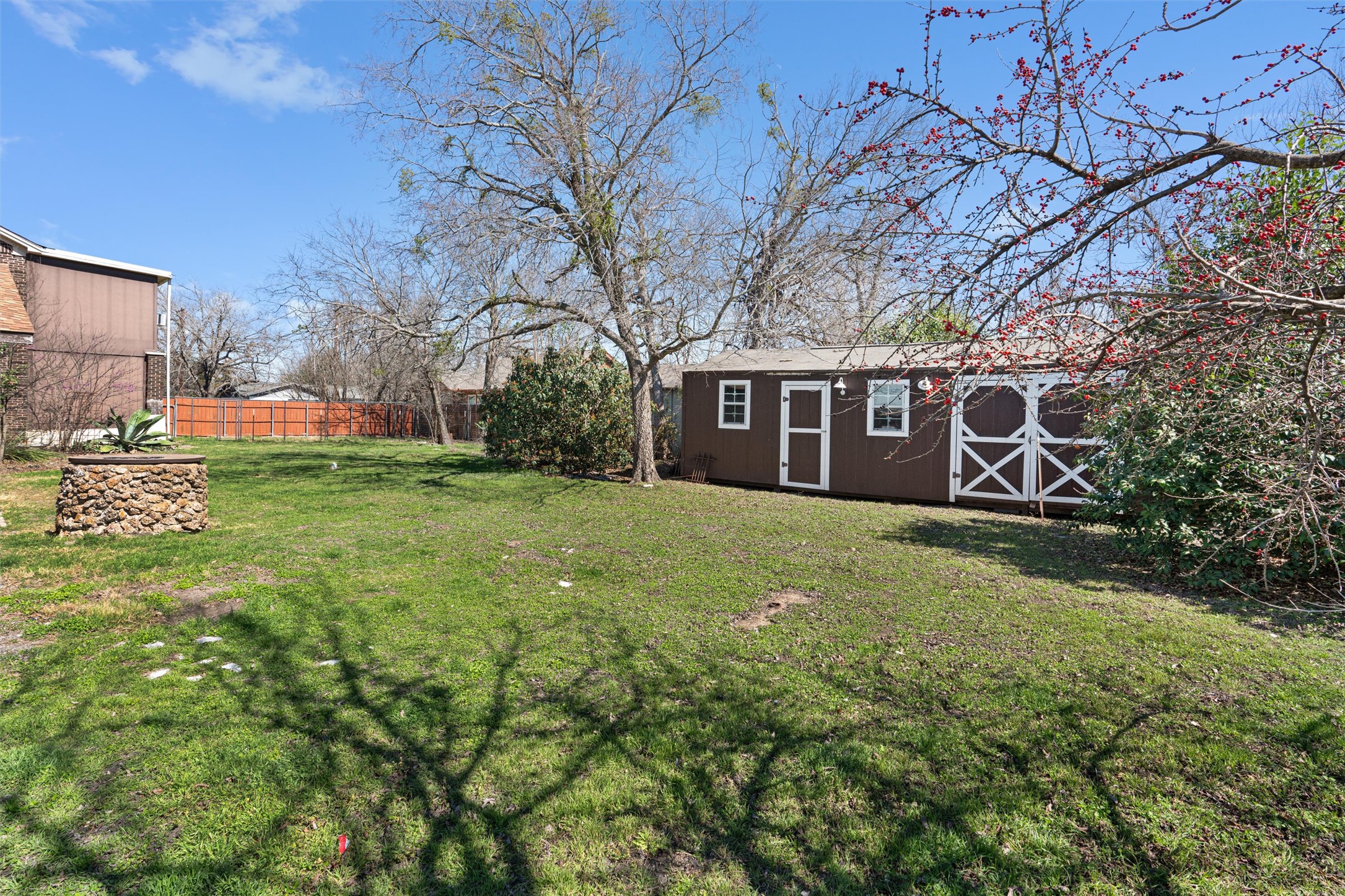 main property photo 33
