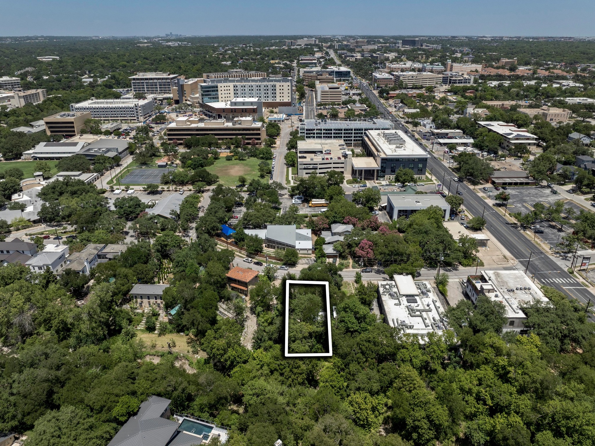 main property photo 17