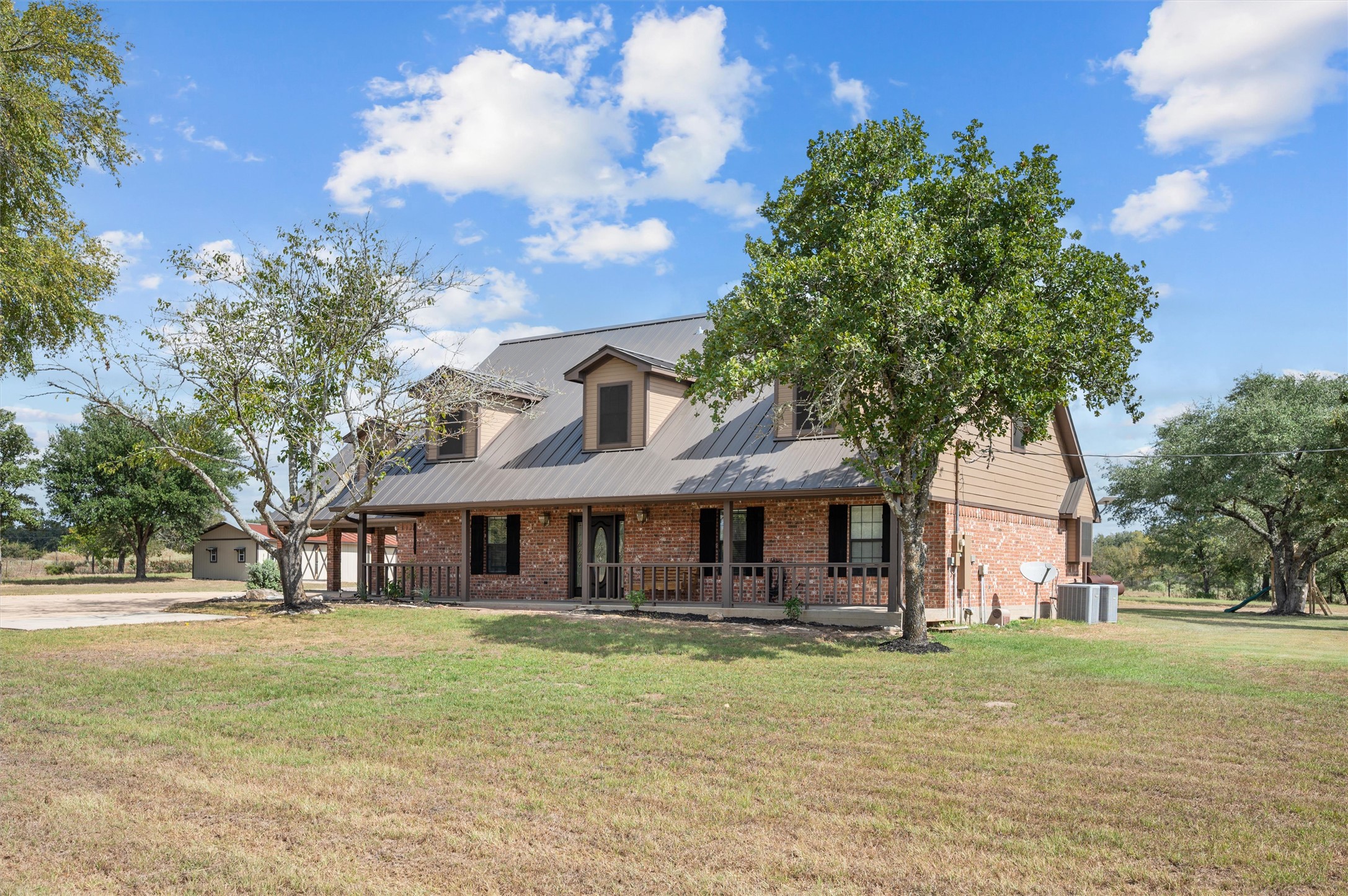 main property photo 6