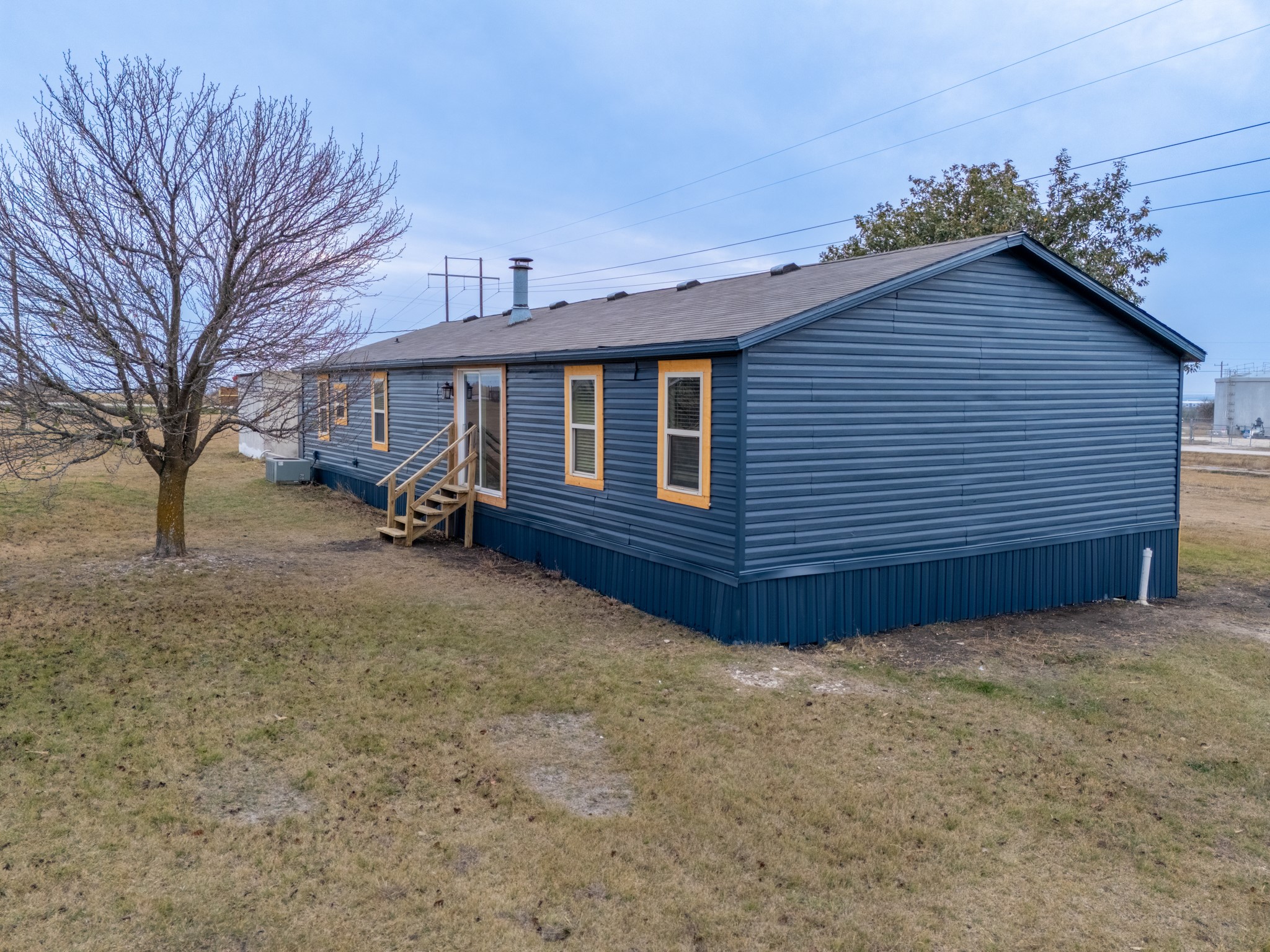main property photo 7