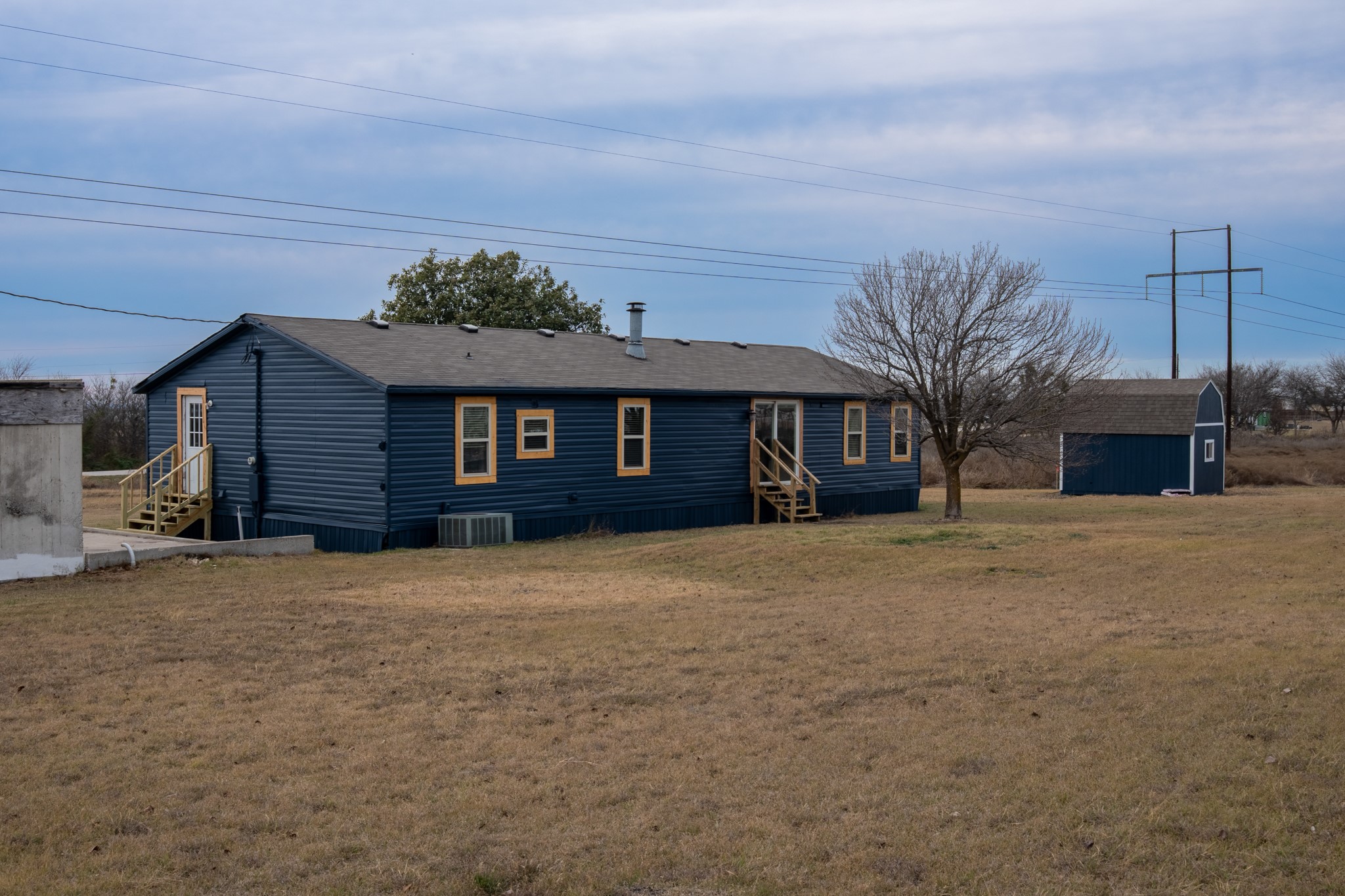 main property photo 9
