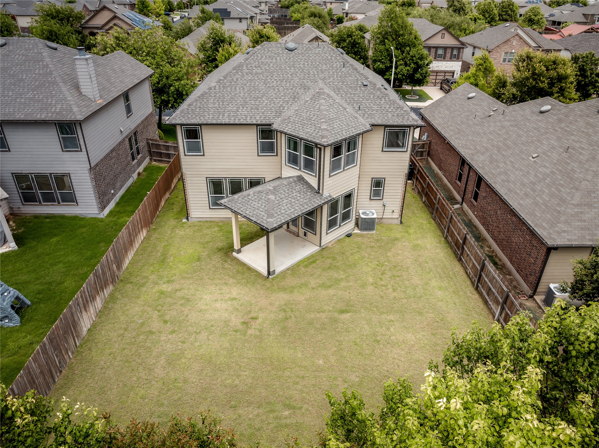 main property photo 36