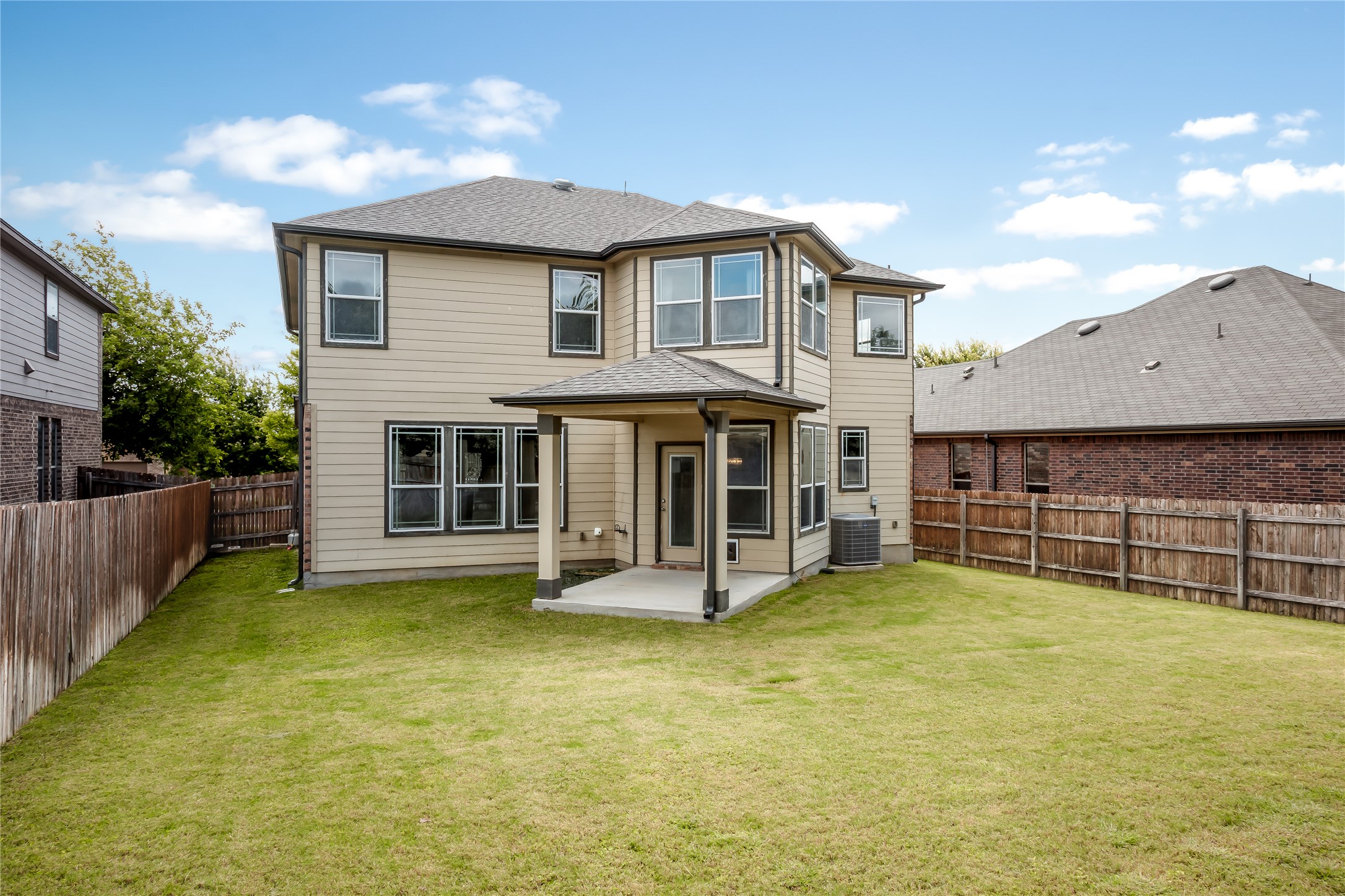 main property photo 7