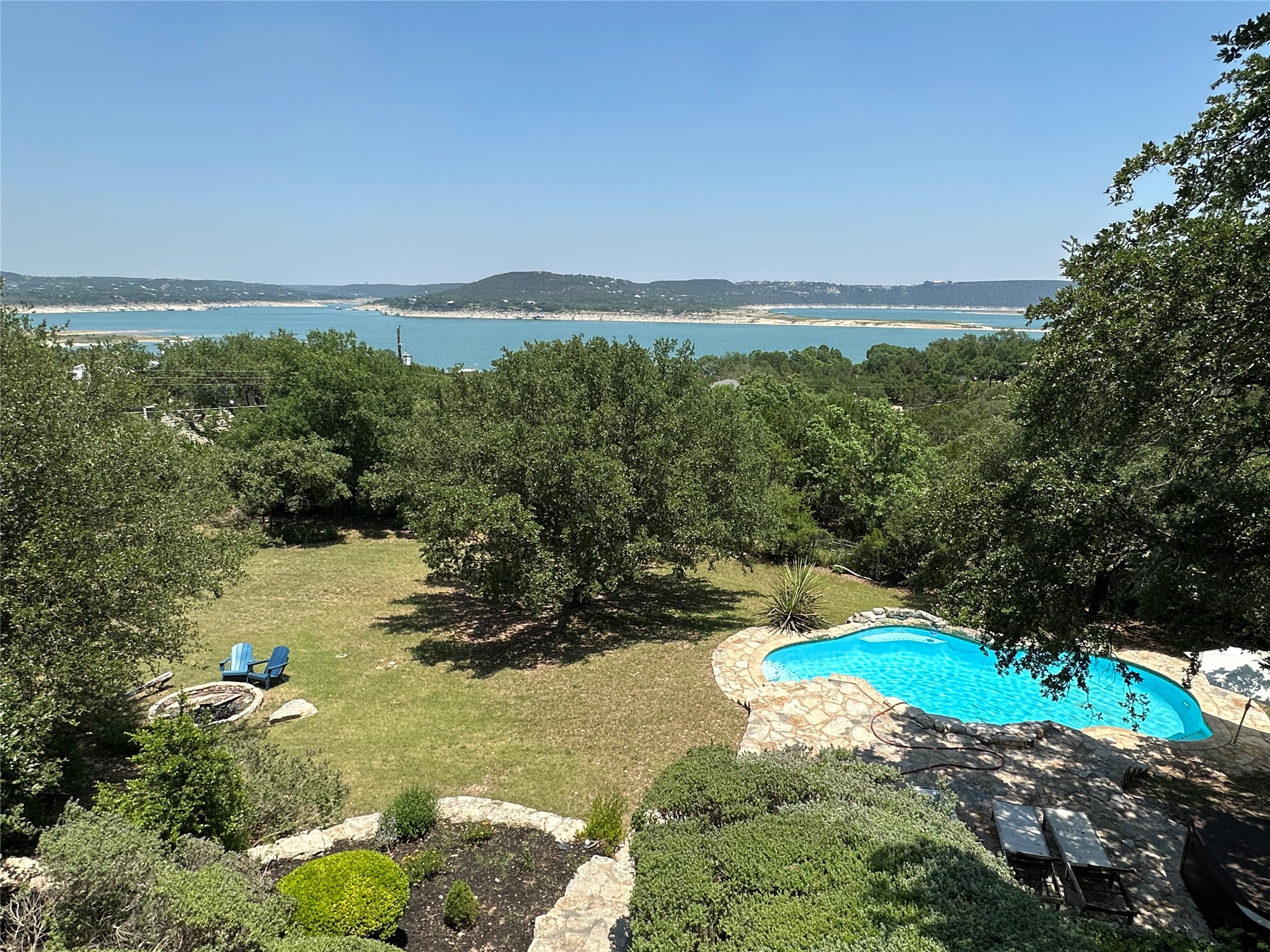 main property photo 39