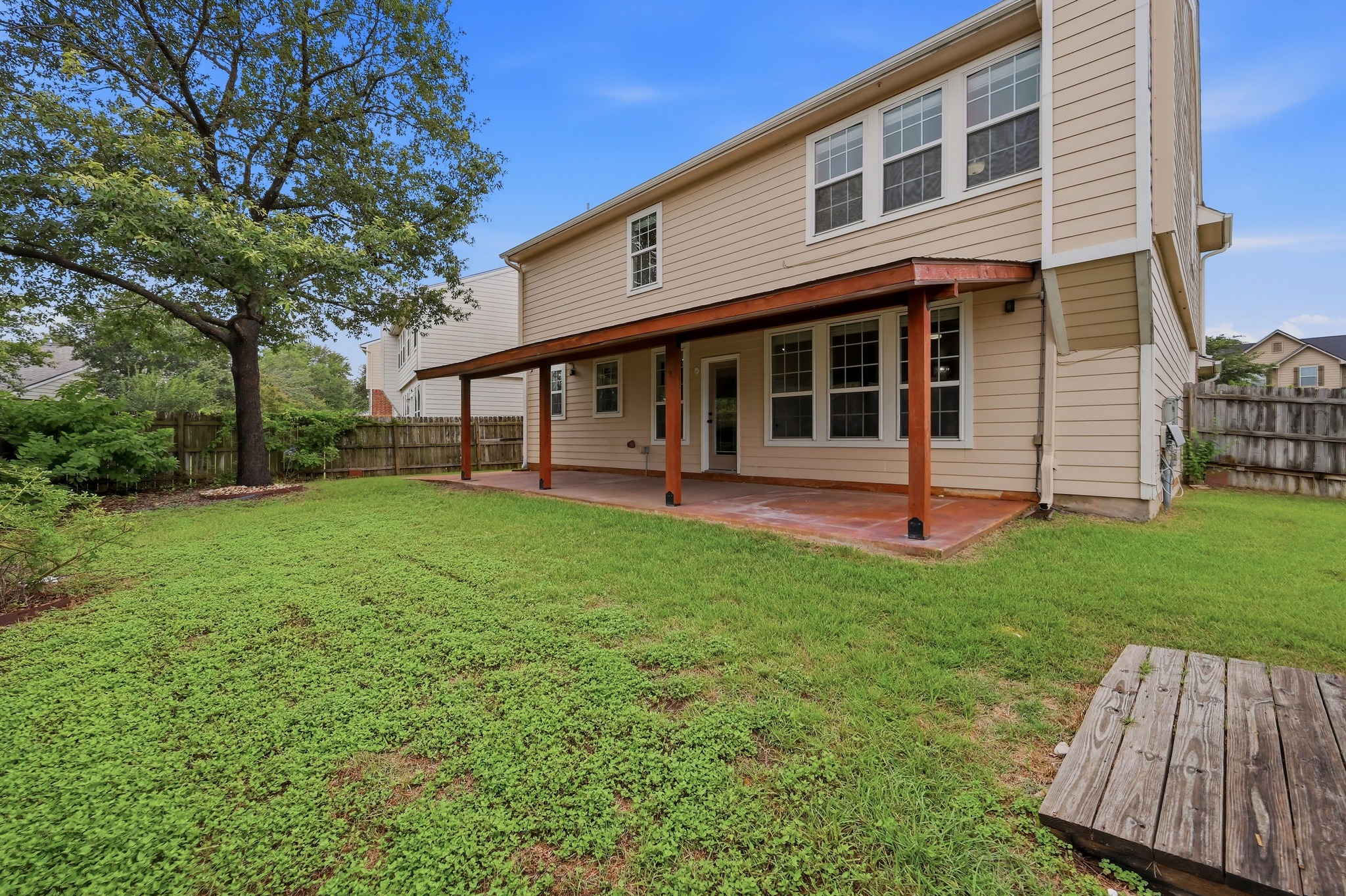 main property photo 31
