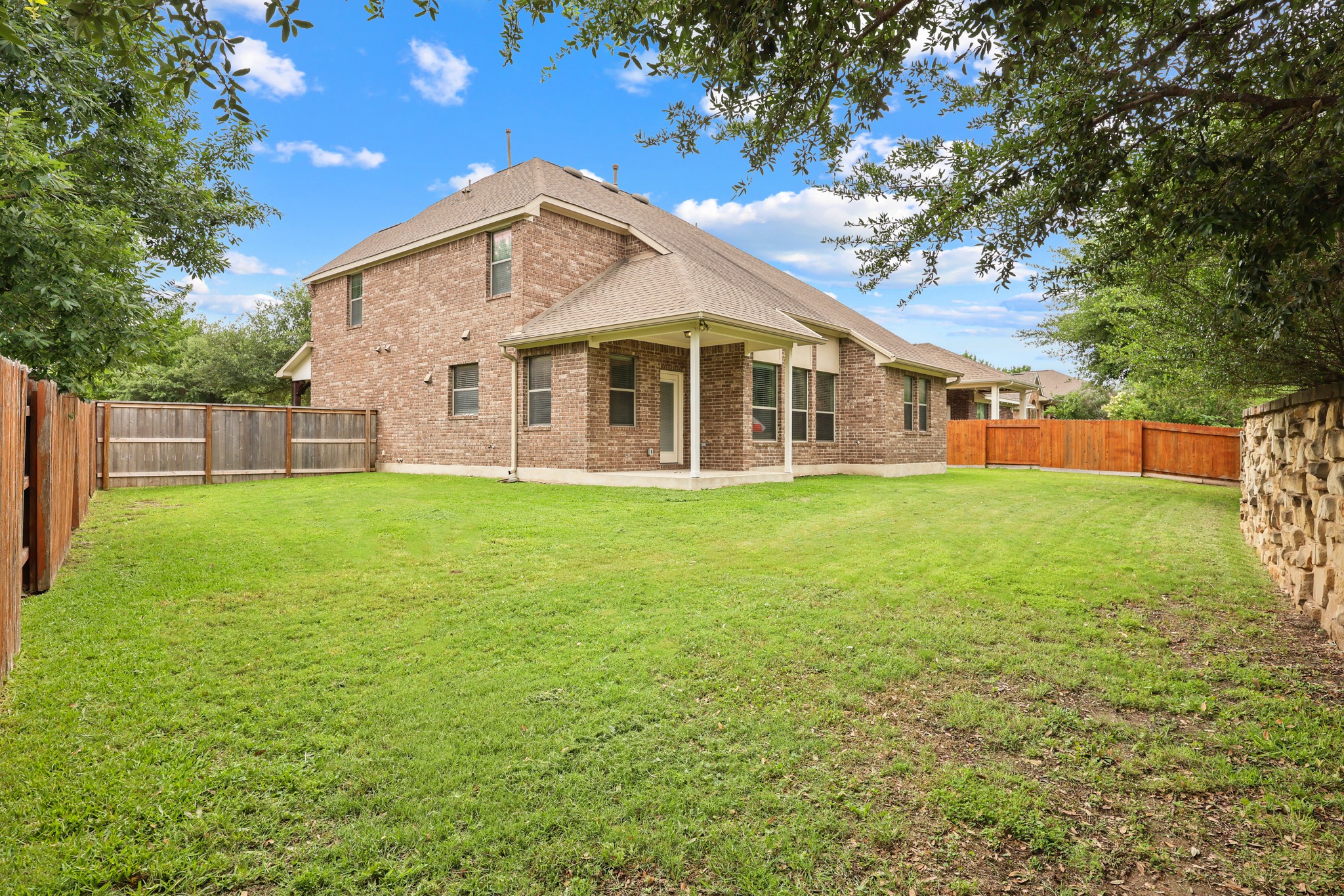 main property photo 34