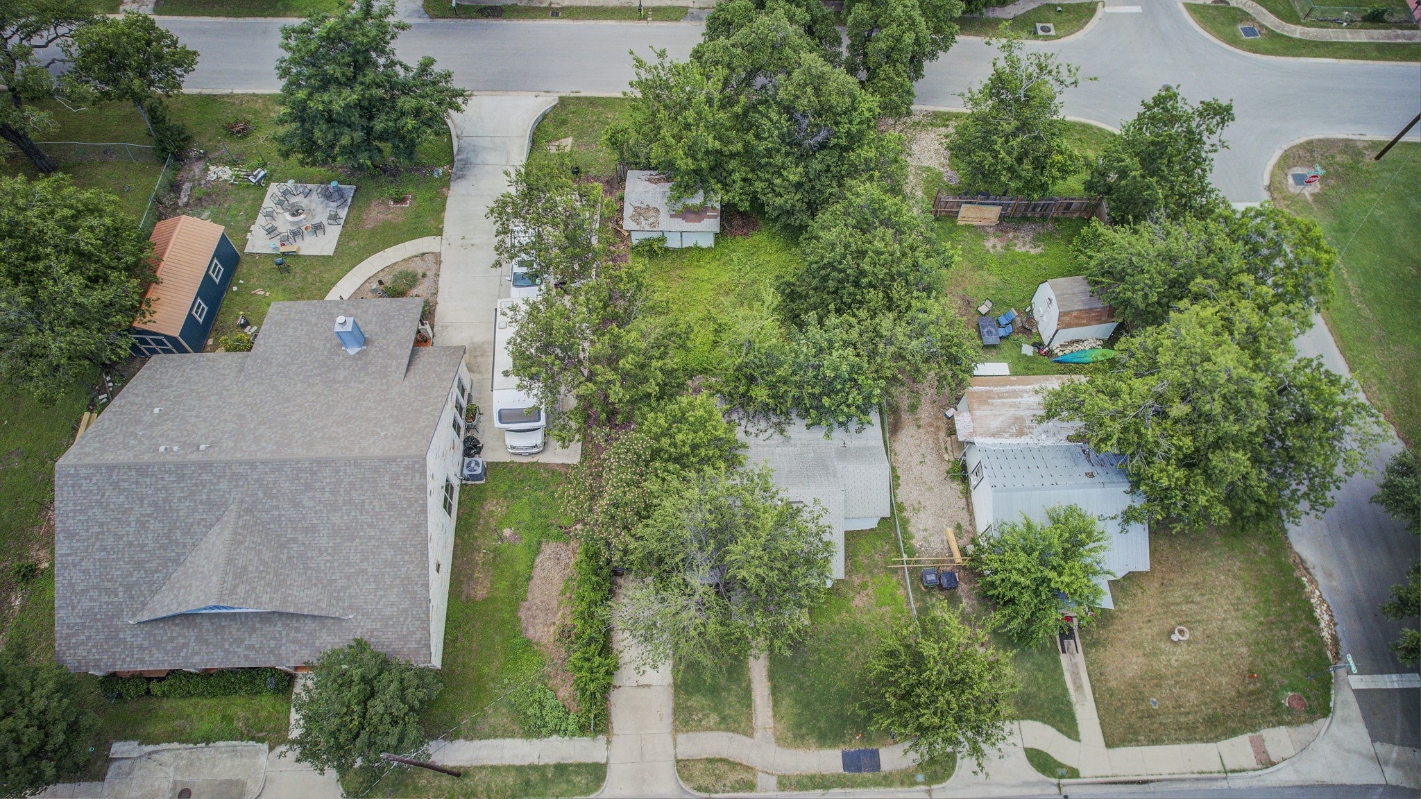 main property photo 11