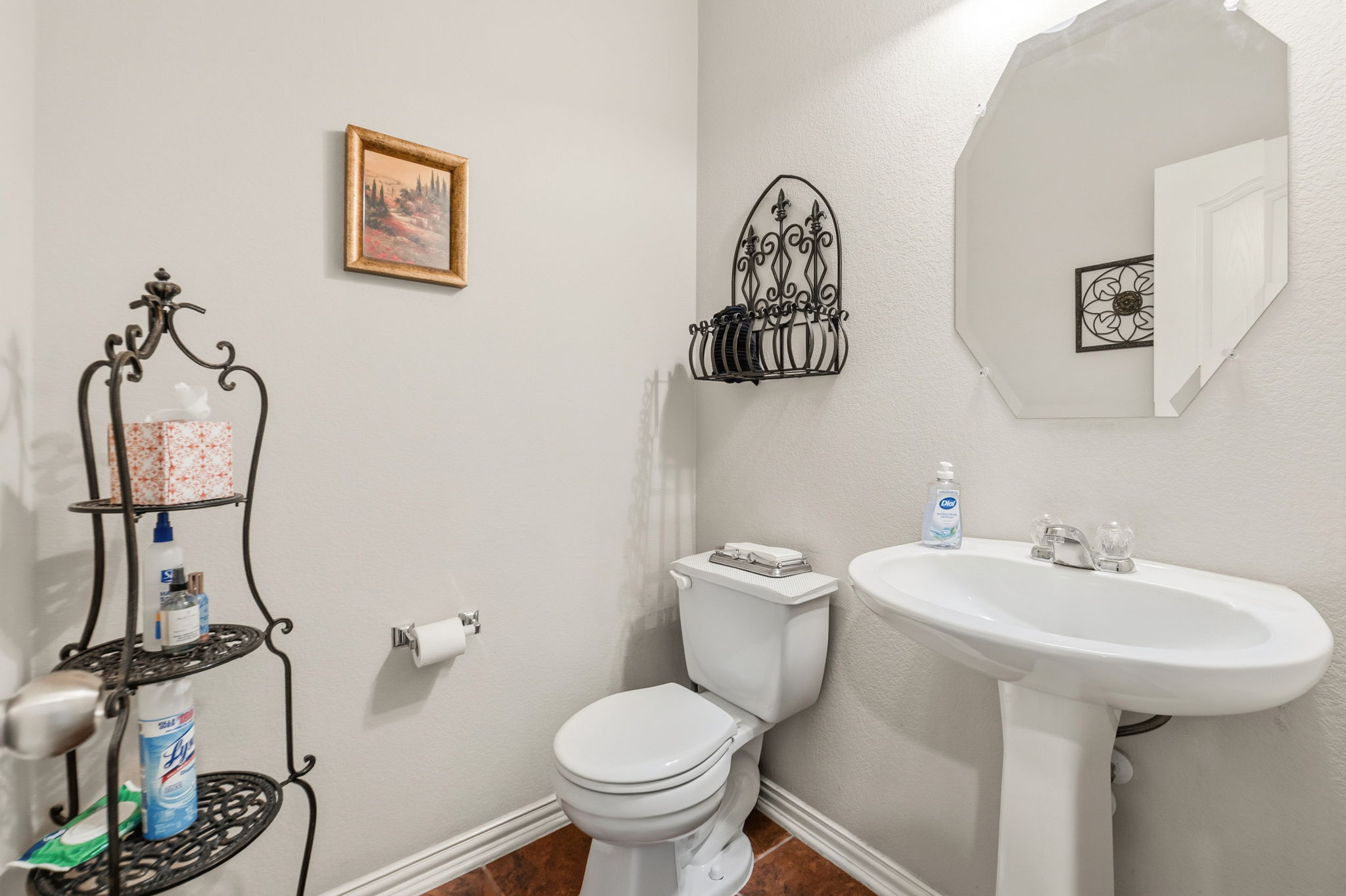 main property photo 16
