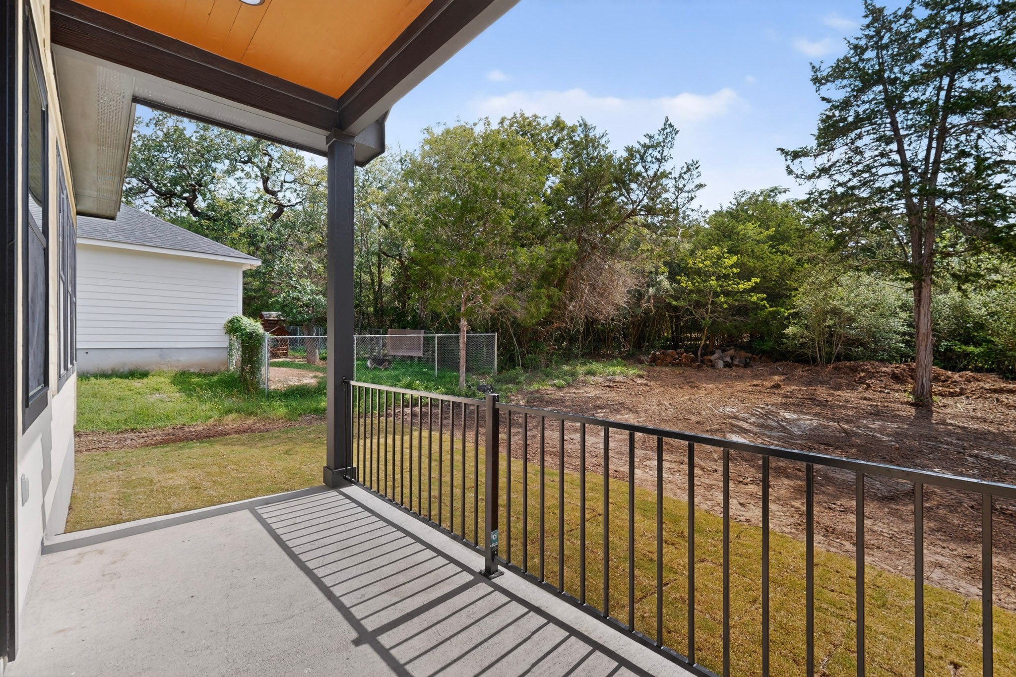 main property photo 23