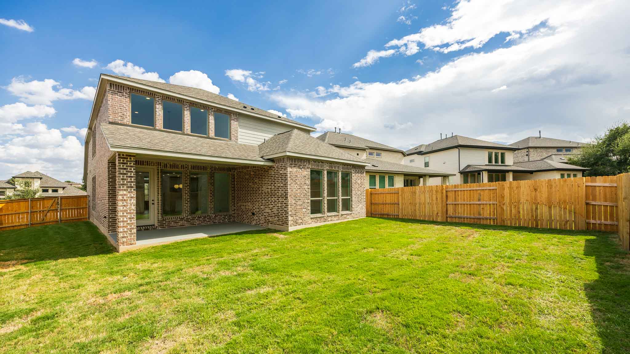 main property photo 12