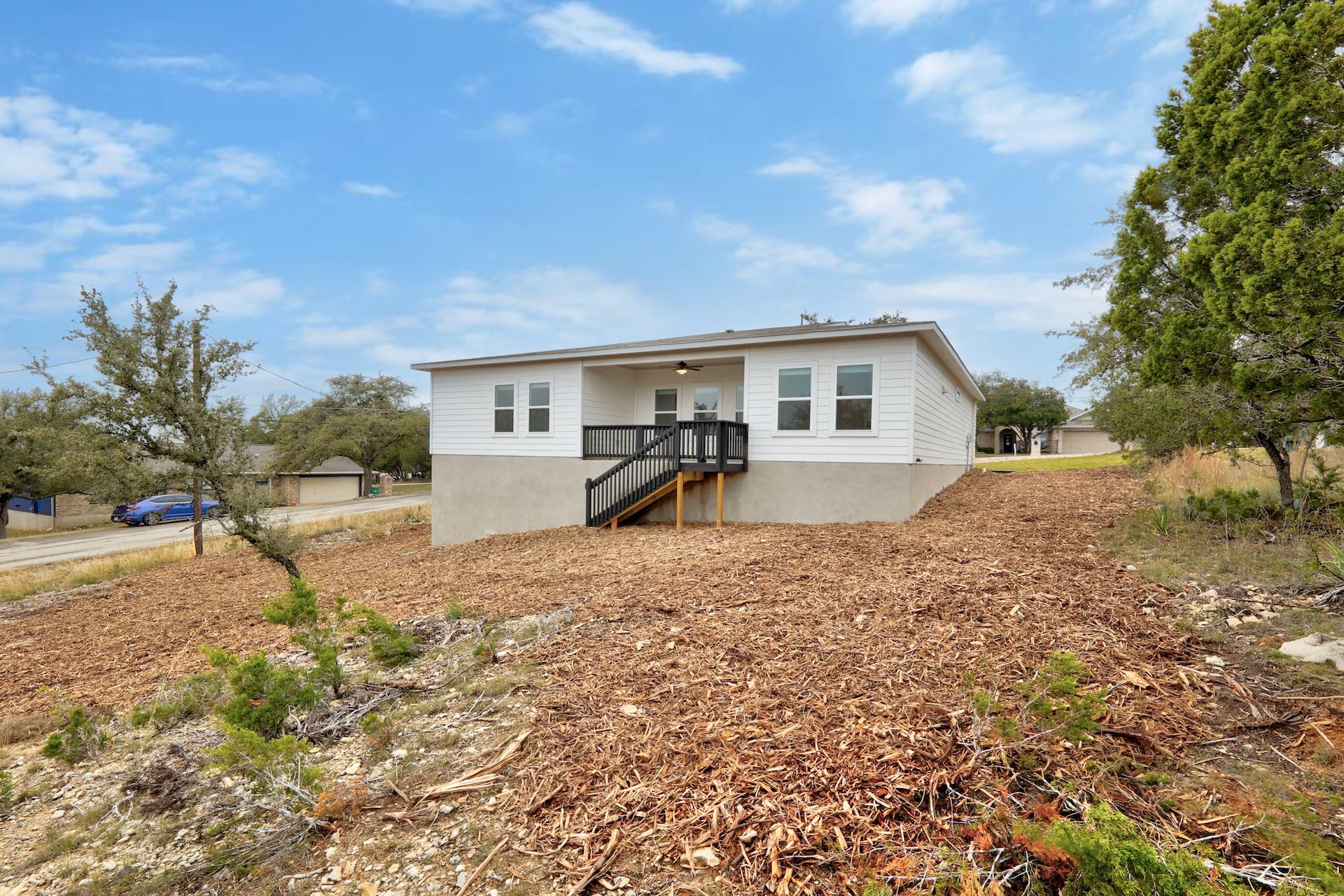 main property photo 34