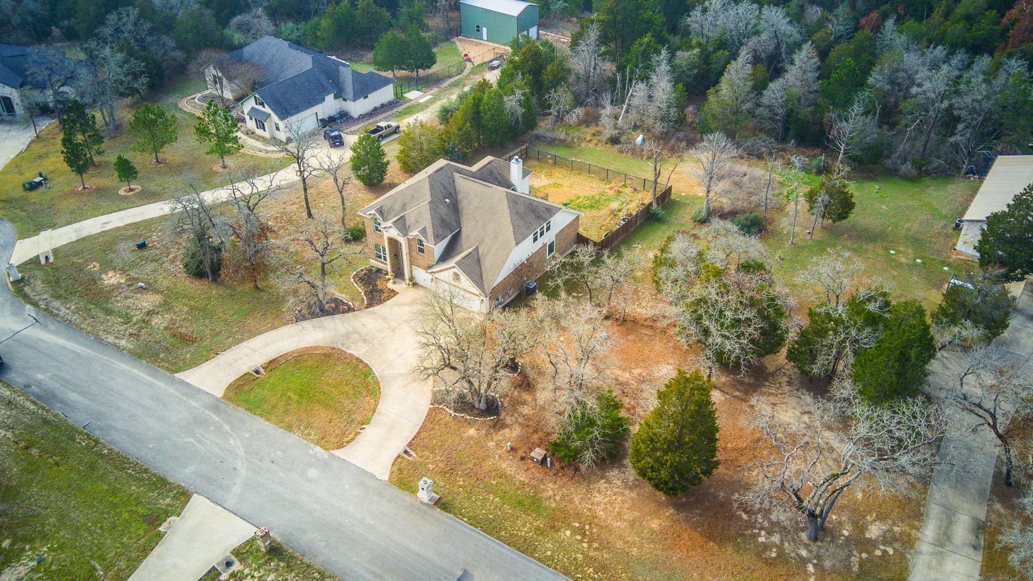 main property photo 32