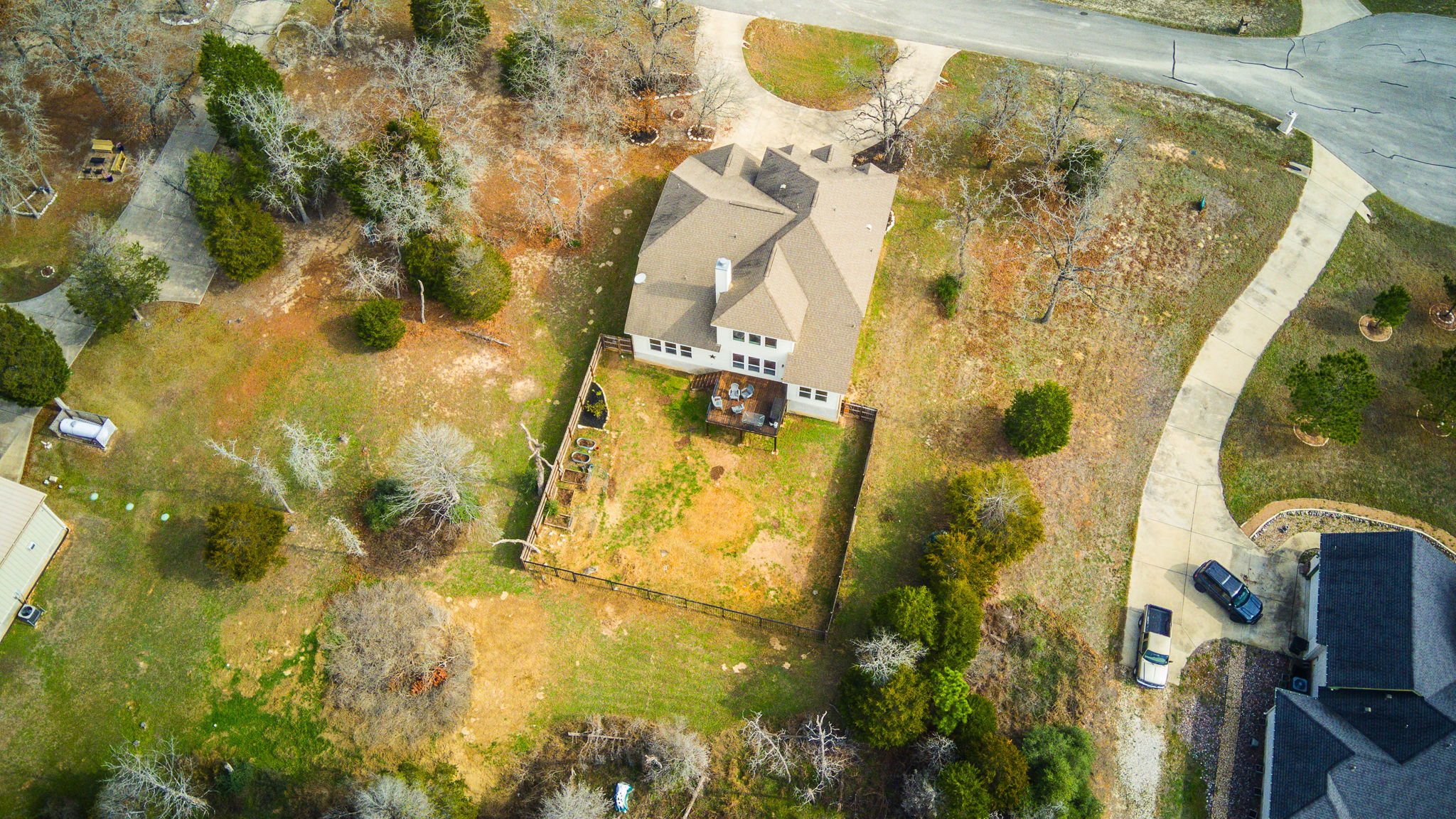 main property photo 36